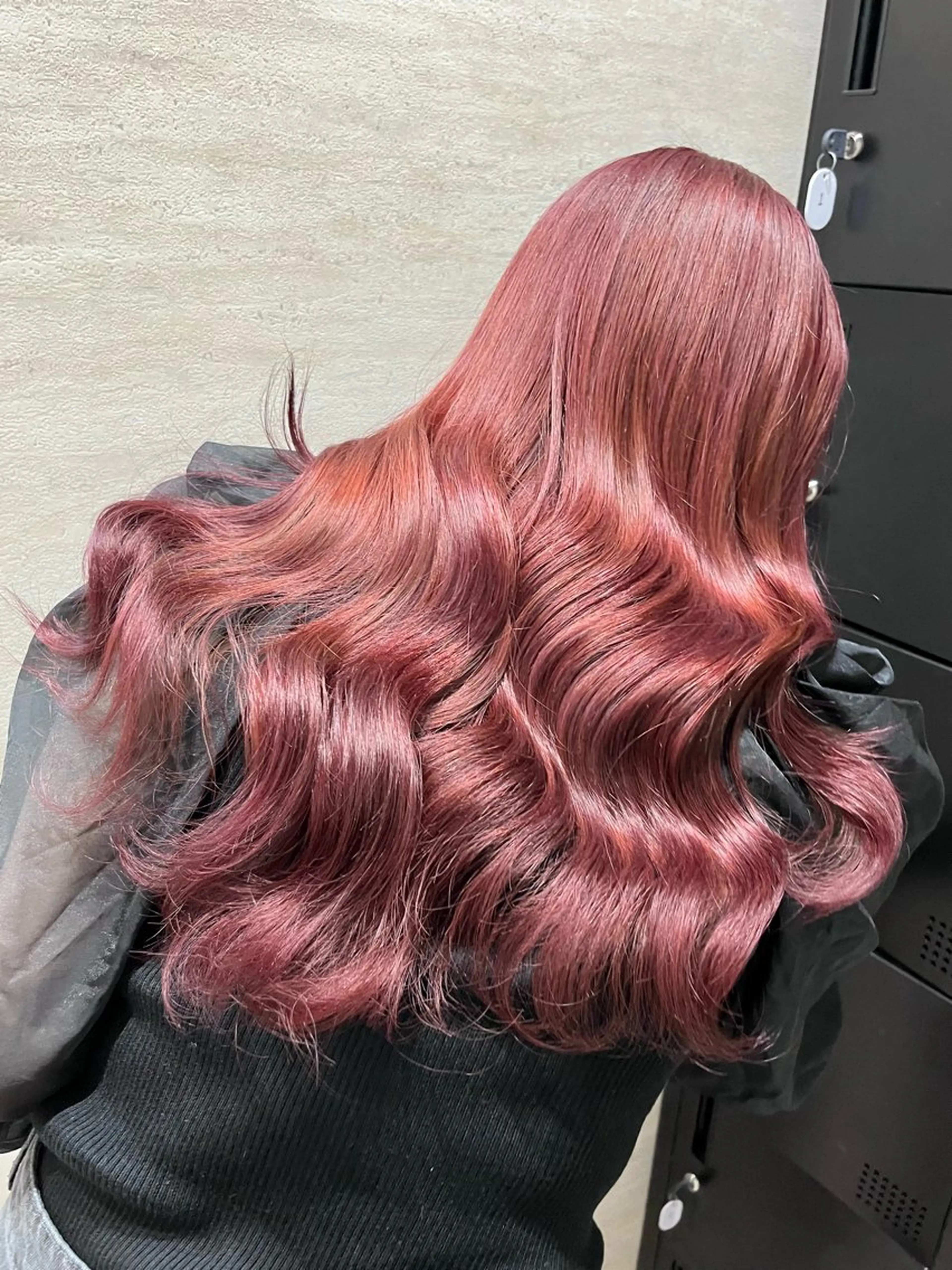 ロング カラー ブリーチ ピンクカラー Hina🐣 elubylovisのヘアスタイル