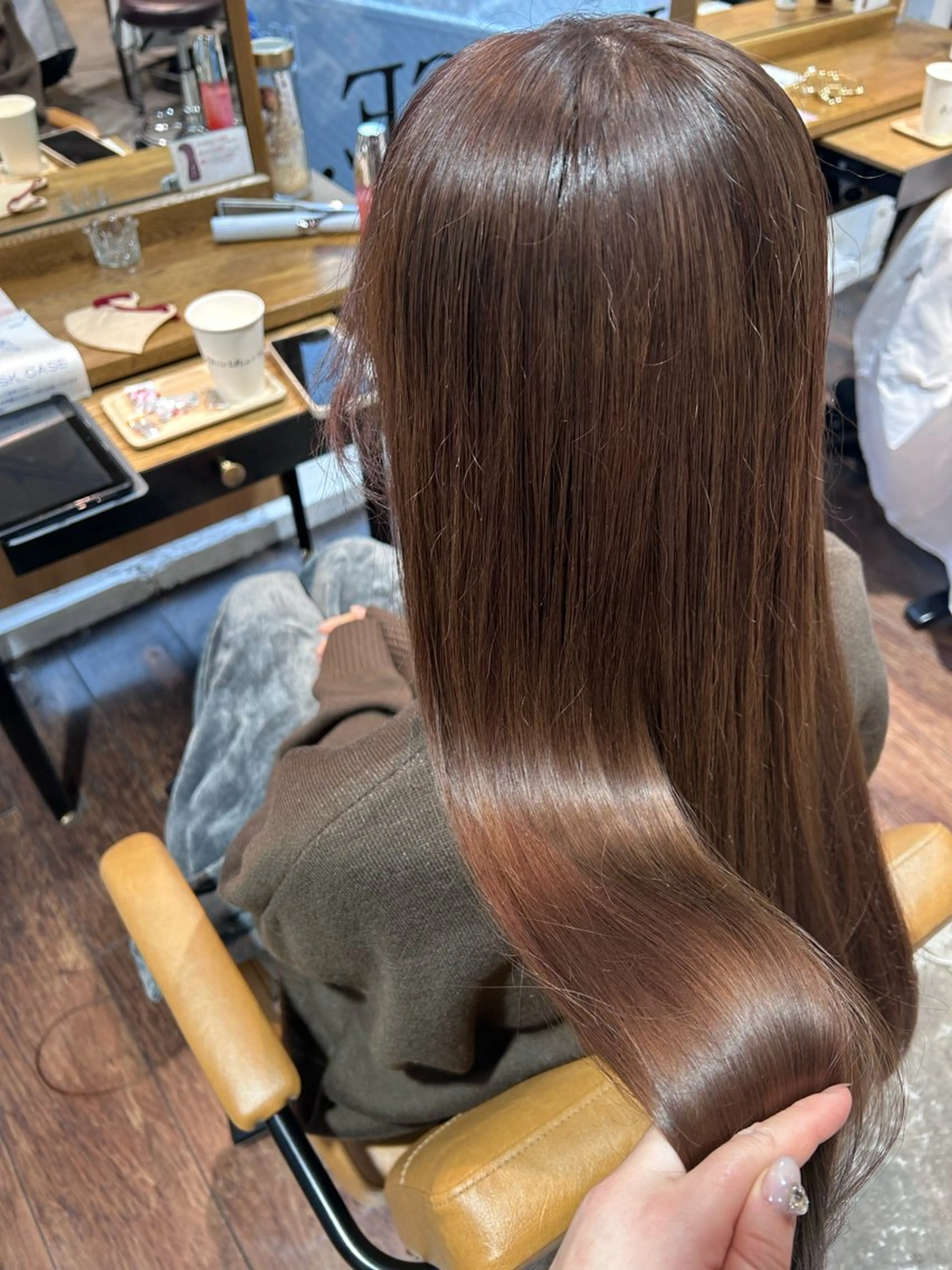 ロング ヘアカラー トリートメント 蓮池 愛海のヘアスタイル