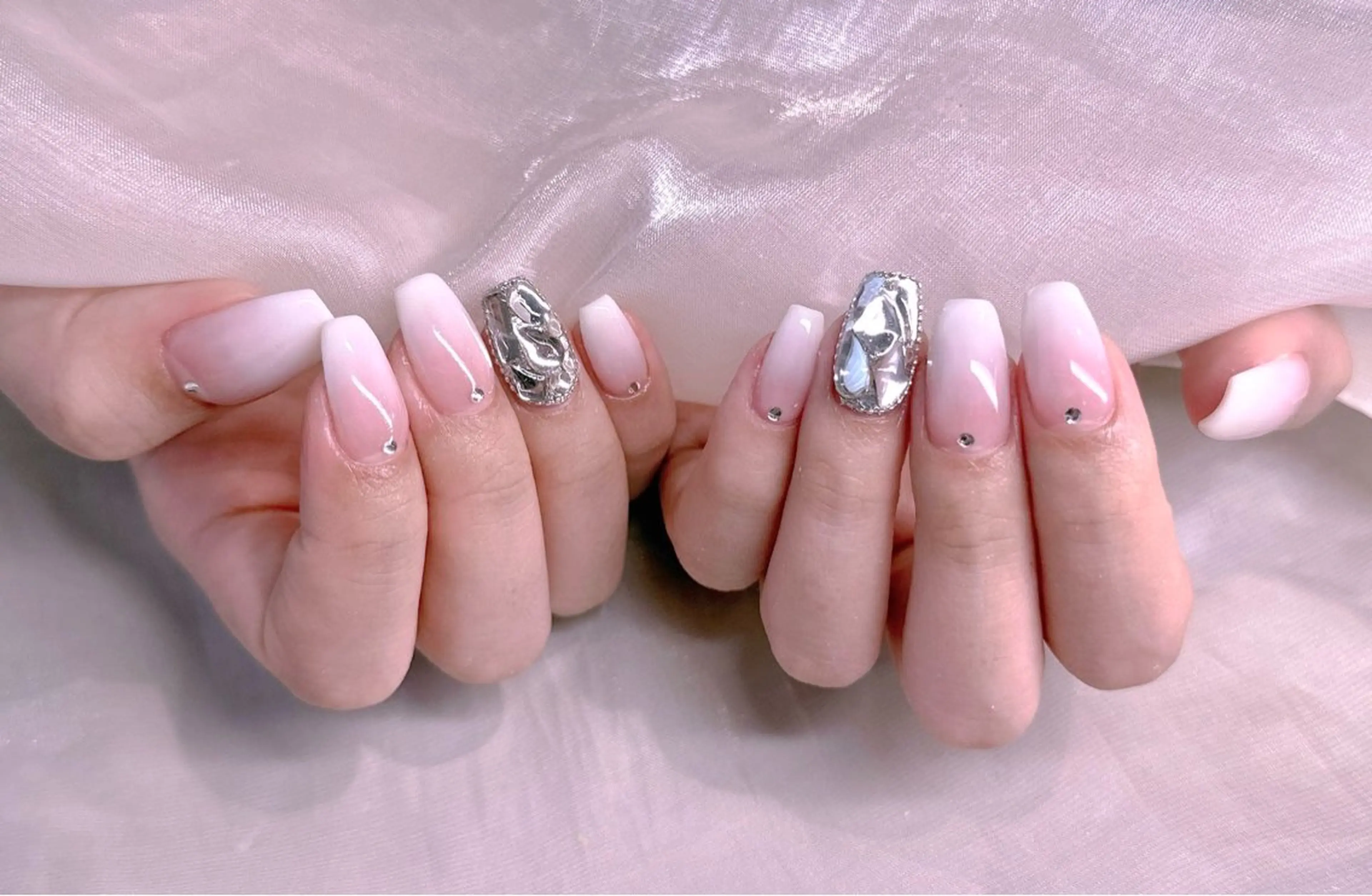 ネイル ハンドネイル リン リンのネイルデザイン