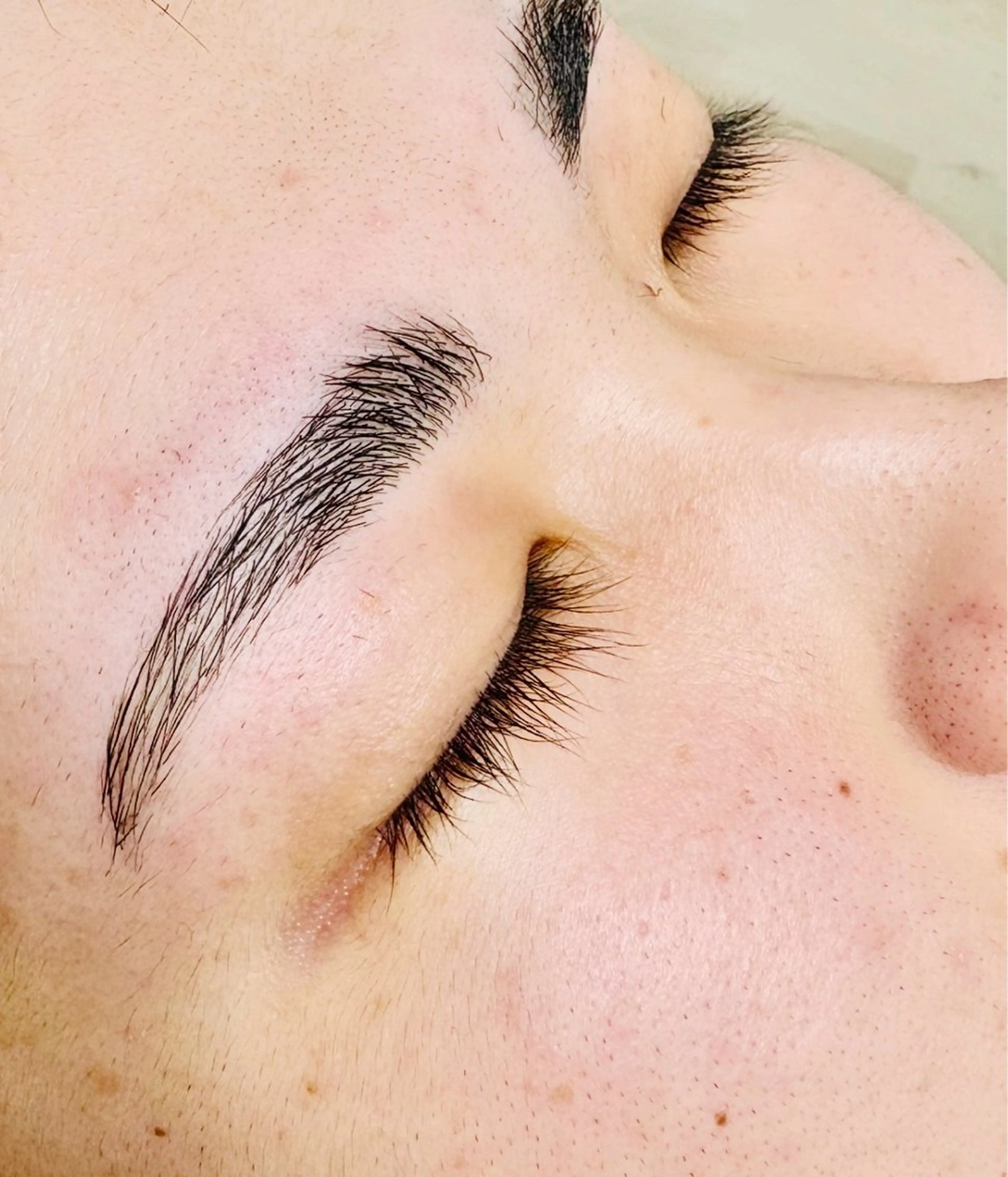 メンズ アイブロウ 高橋 美歌の眉毛・アイブロウイメージ