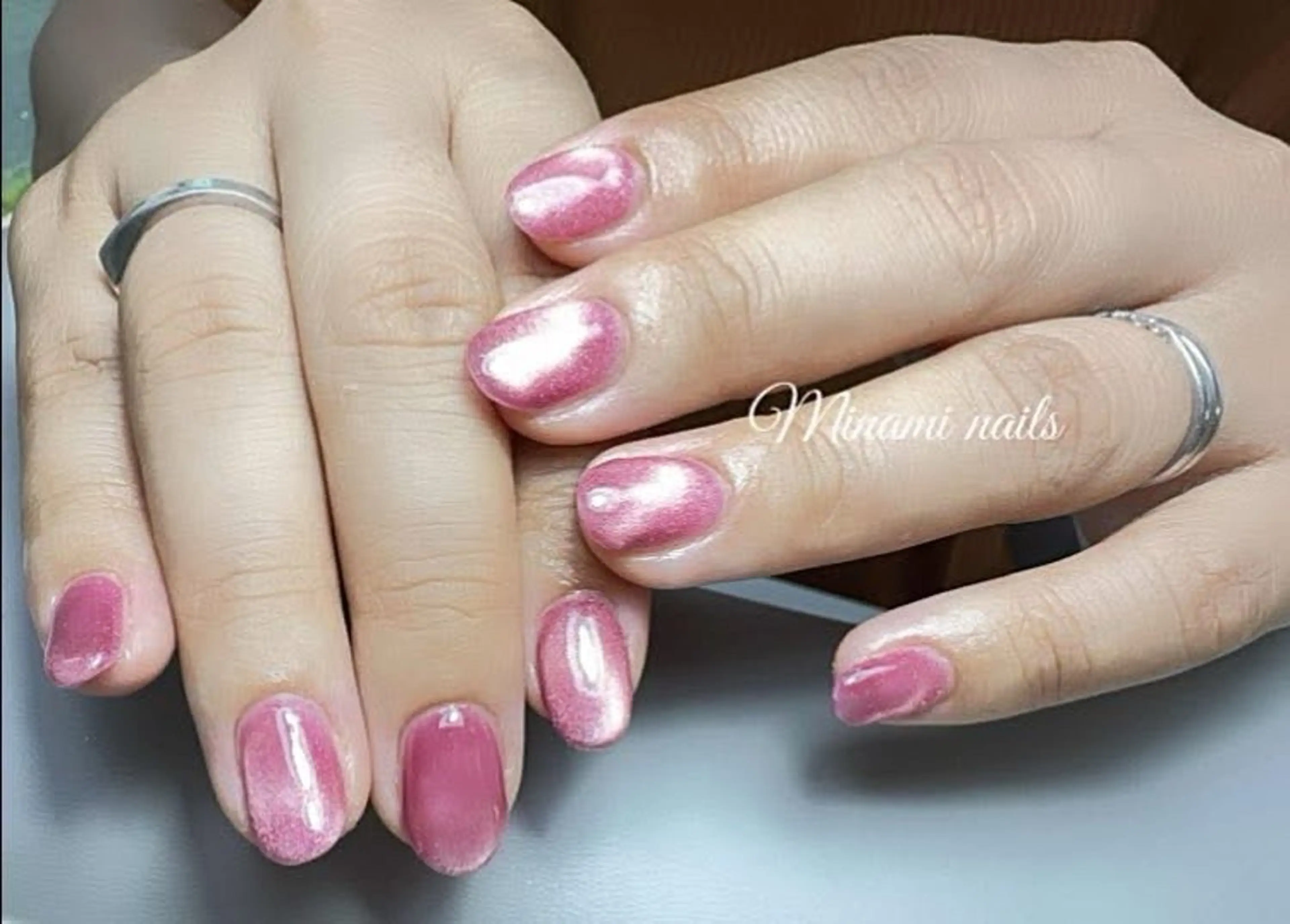 ネイル アートネイル オーロラネイル ガーリー キラキラネイル 韓国ネイル Minami Nailsのネイルデザイン