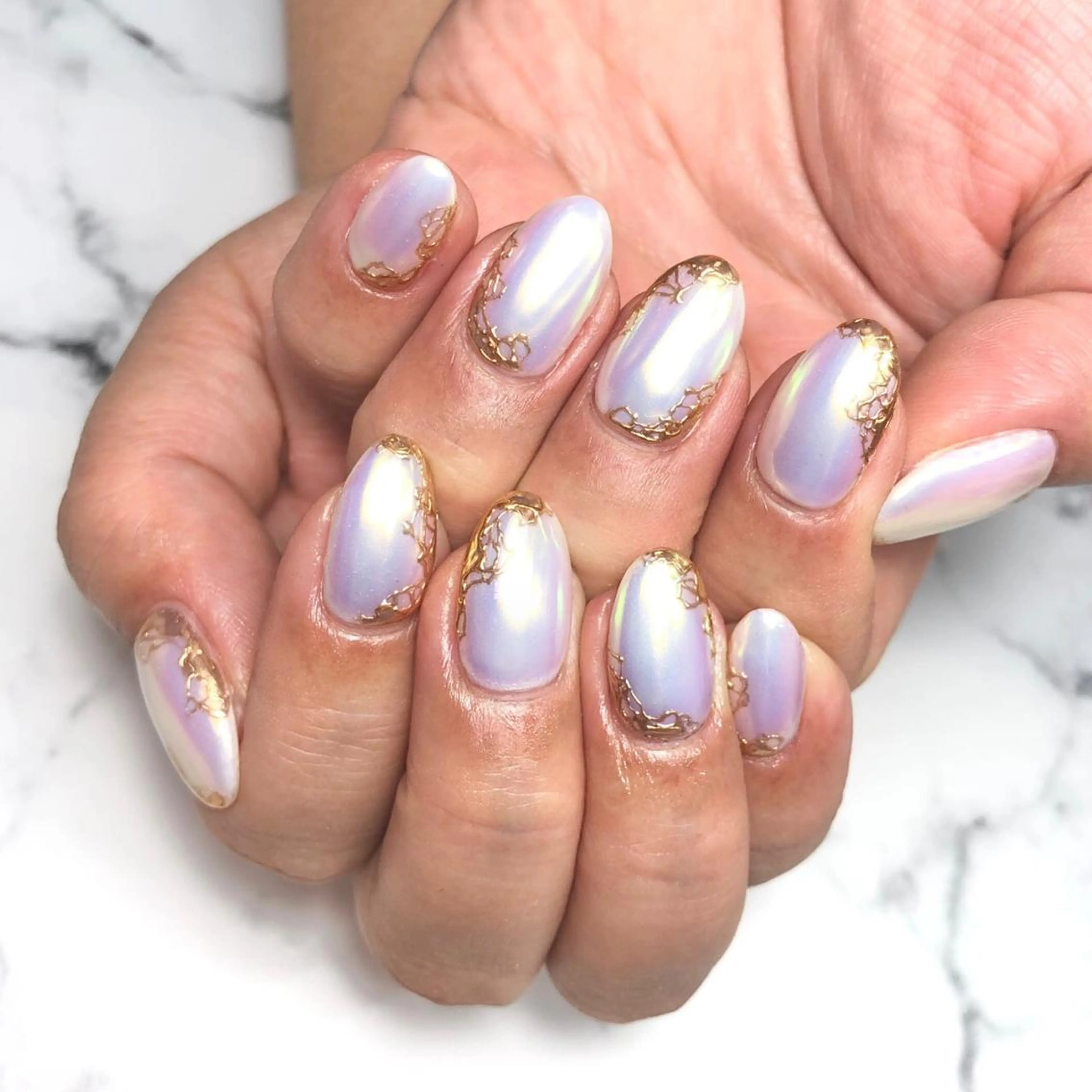 ネイル アートネイル オーロラネイル ジェルネイル ゴールド ゴージャス ハンドネイル NAIL NOWのネイルデザイン