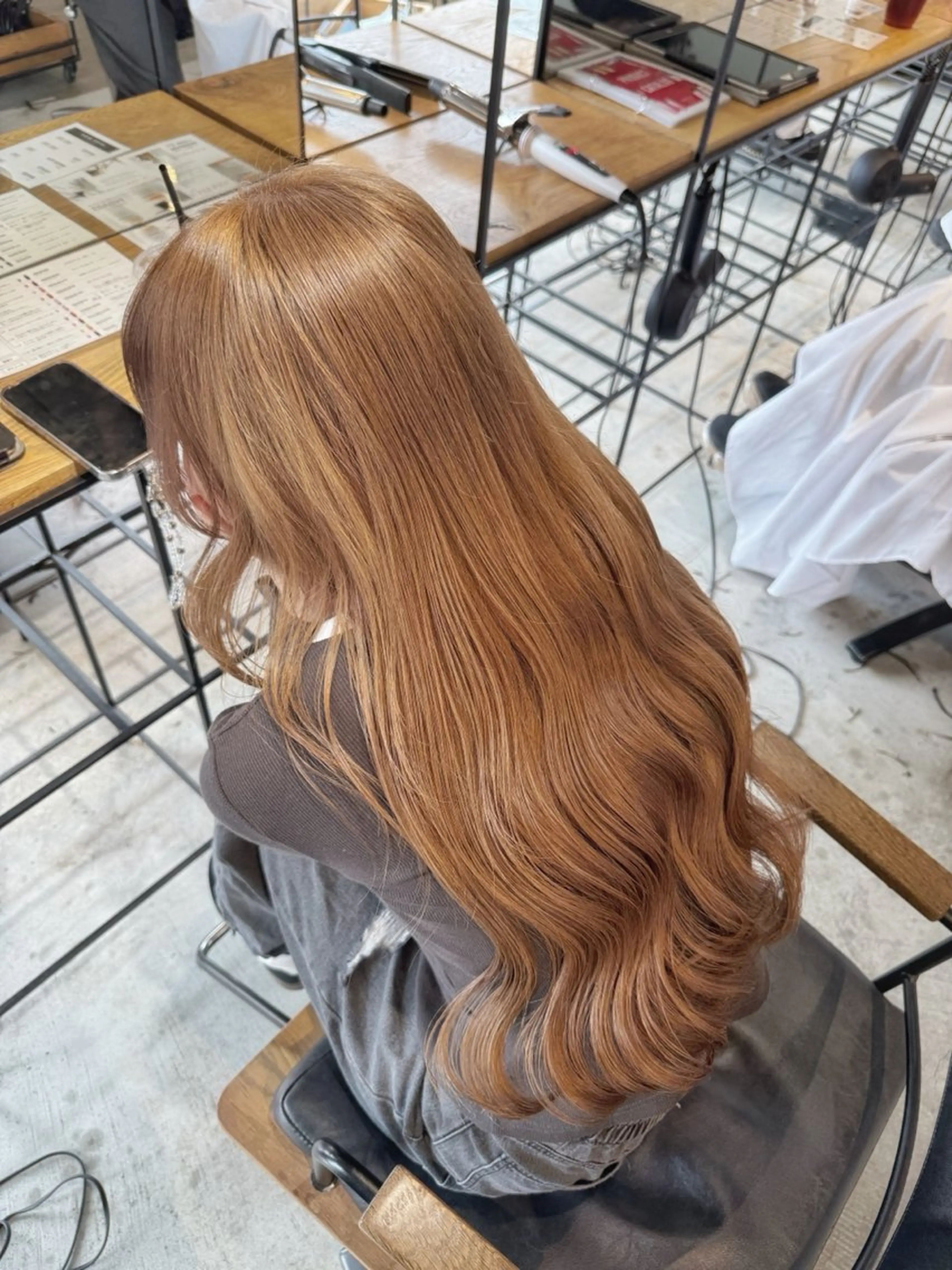 ロング ヘアカラー トリートメント ベージュカラー/新潟 カラー特化/落合優吾のヘアスタイル