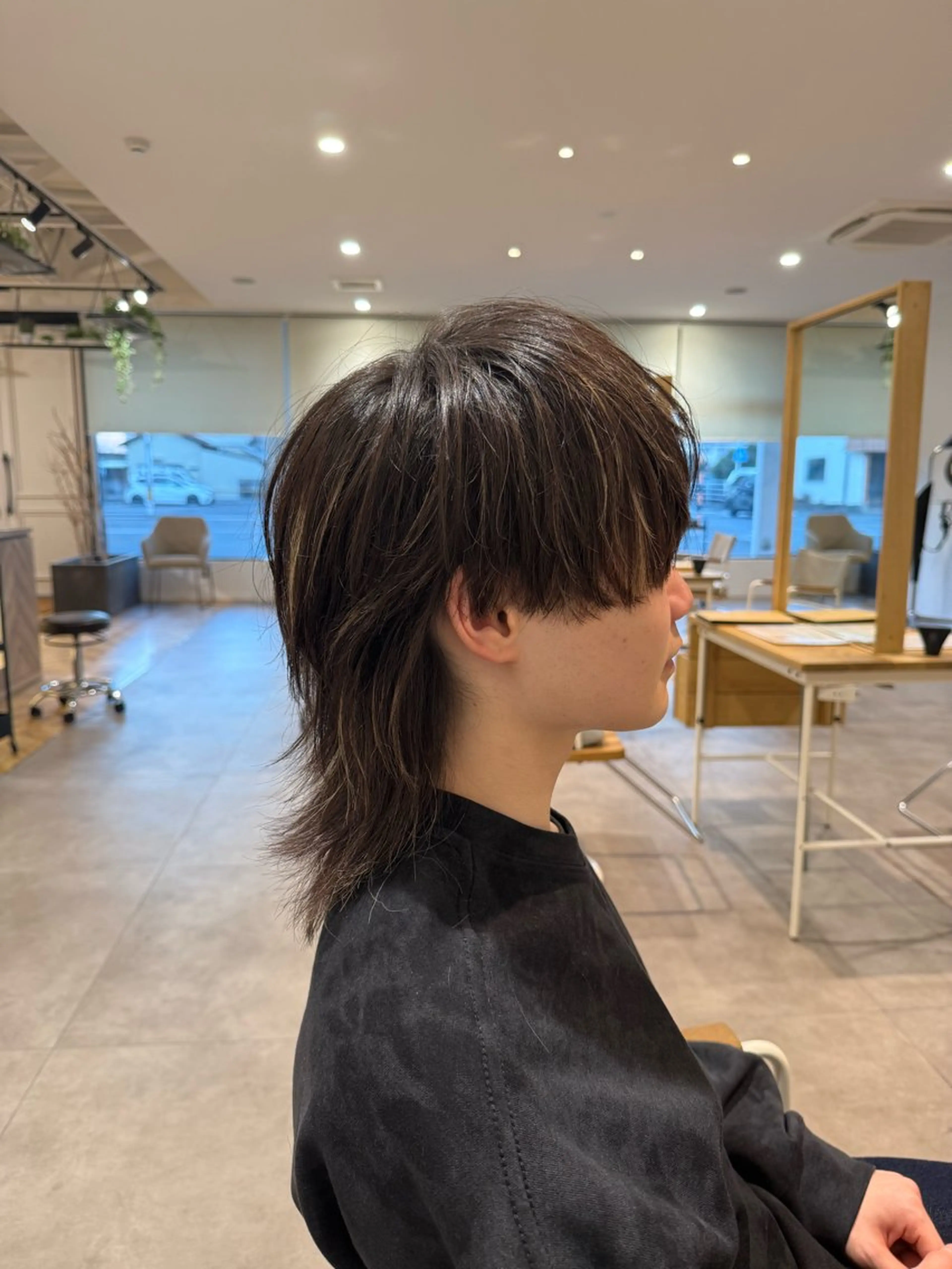 セミロング 樋口 令惟のヘアスタイル