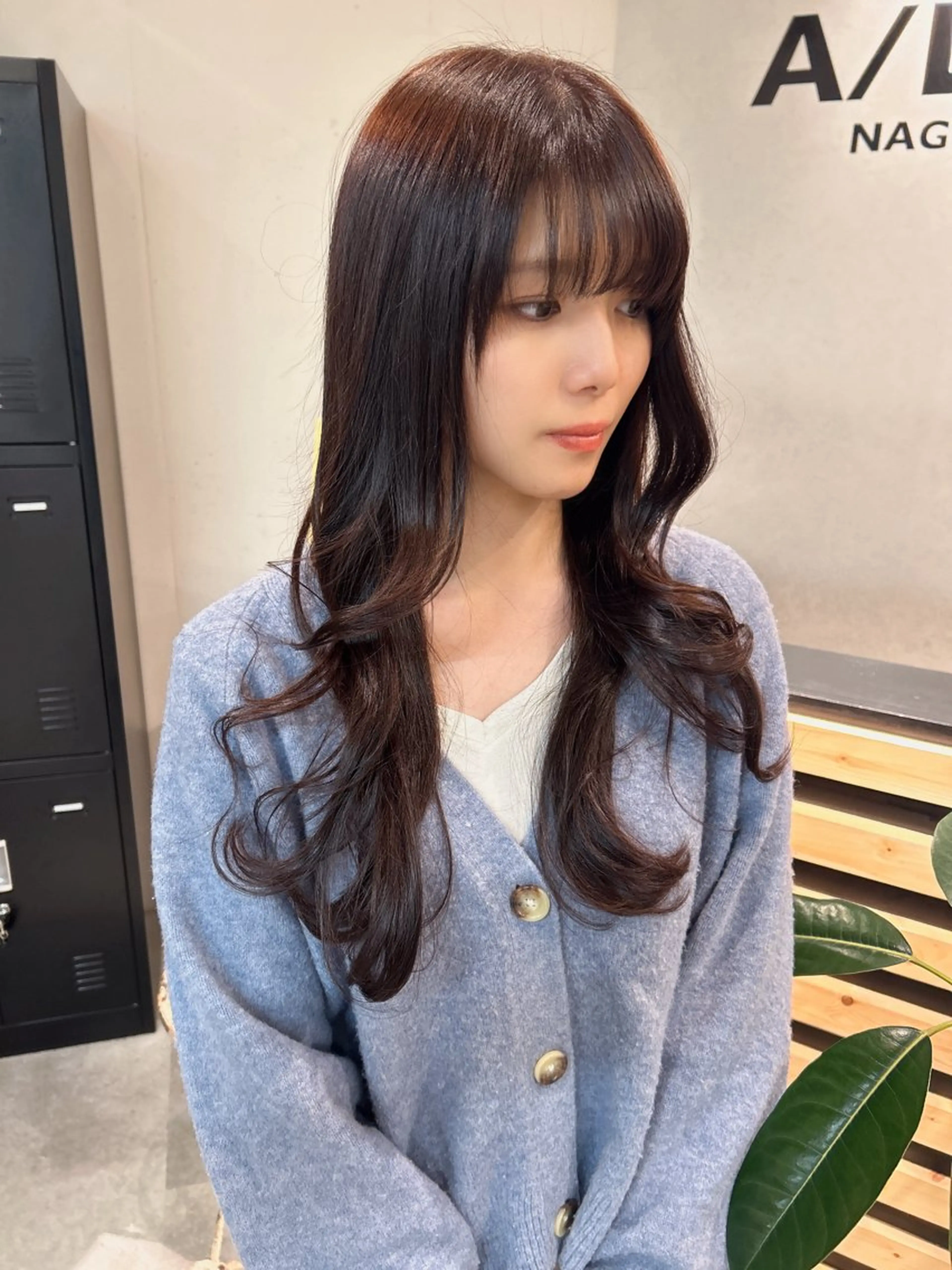 ミディアム カラー ラベンダーカラー ラベンダーグレー レイヤーカット カット ヘアカラー トリートメント ウルフカット レイヤーカット上柿のヘアスタイル