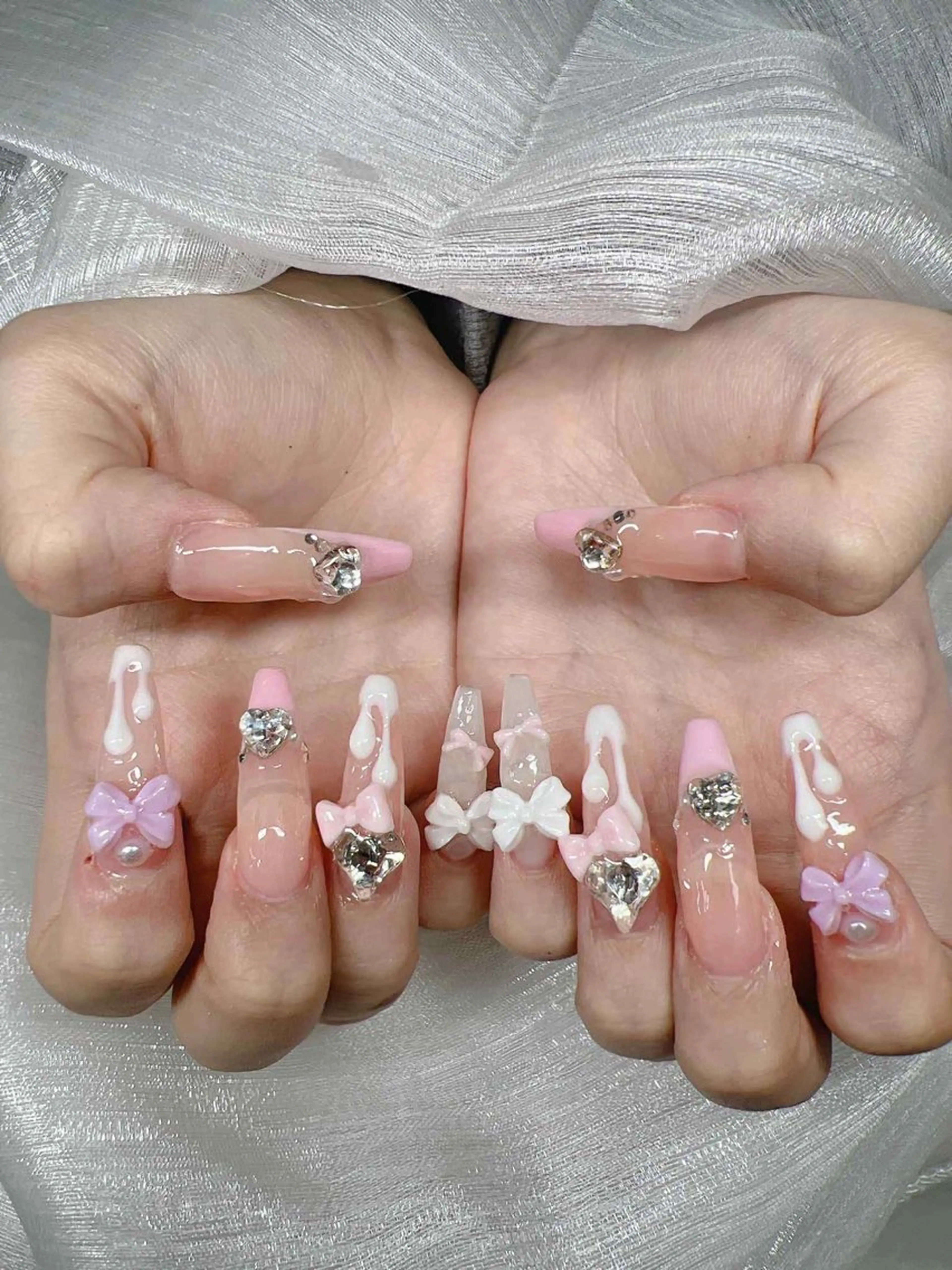 ネイル 長さ出し グラデーション 卒業式 キラキラネイル マグネットネイル ハンドネイル Lee Nailsのネイルデザイン