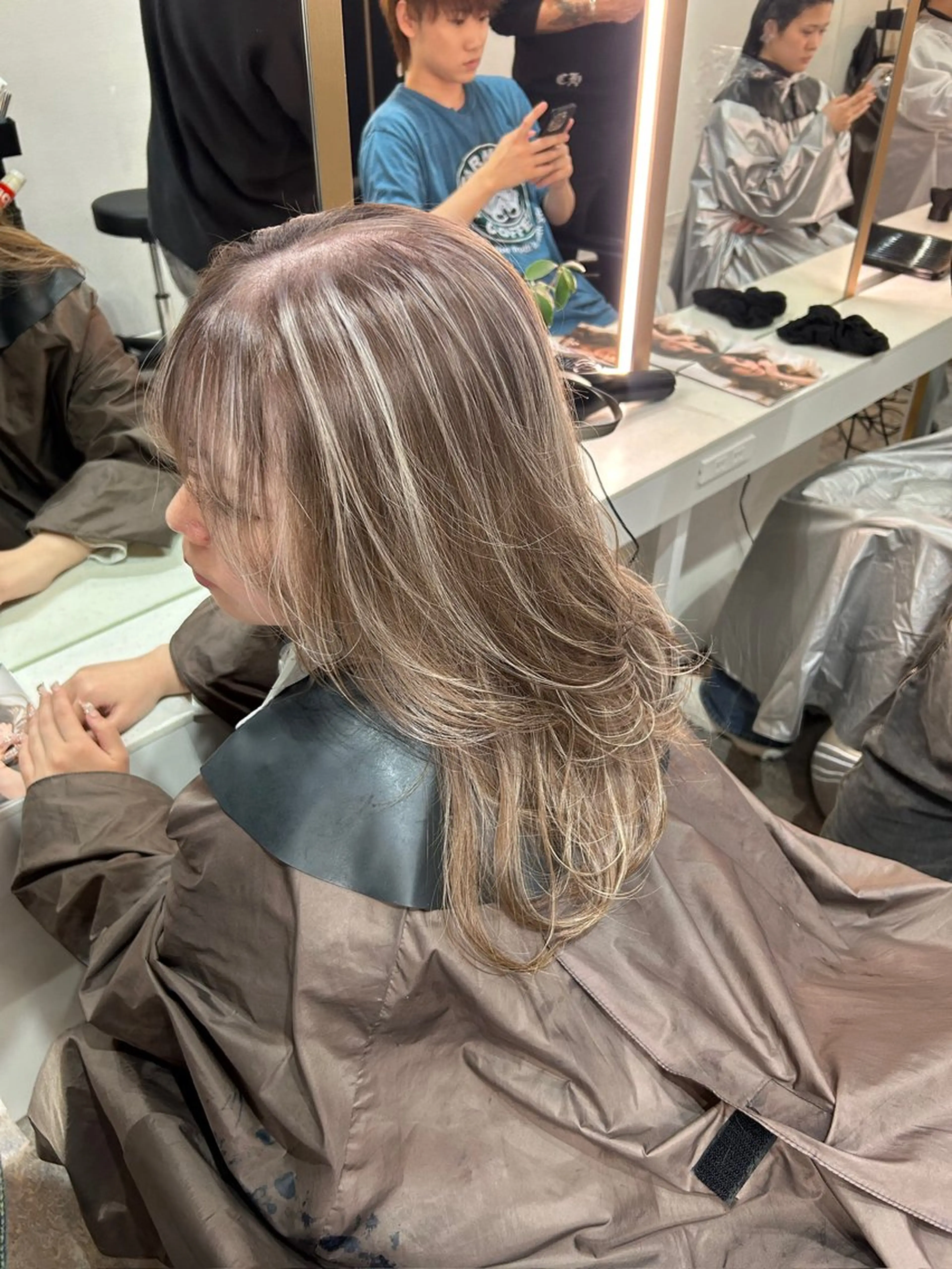 ロング カラー ベージュカラー ヘアカラー トリートメント レイヤーカット BLend 渋谷のヘアスタイル