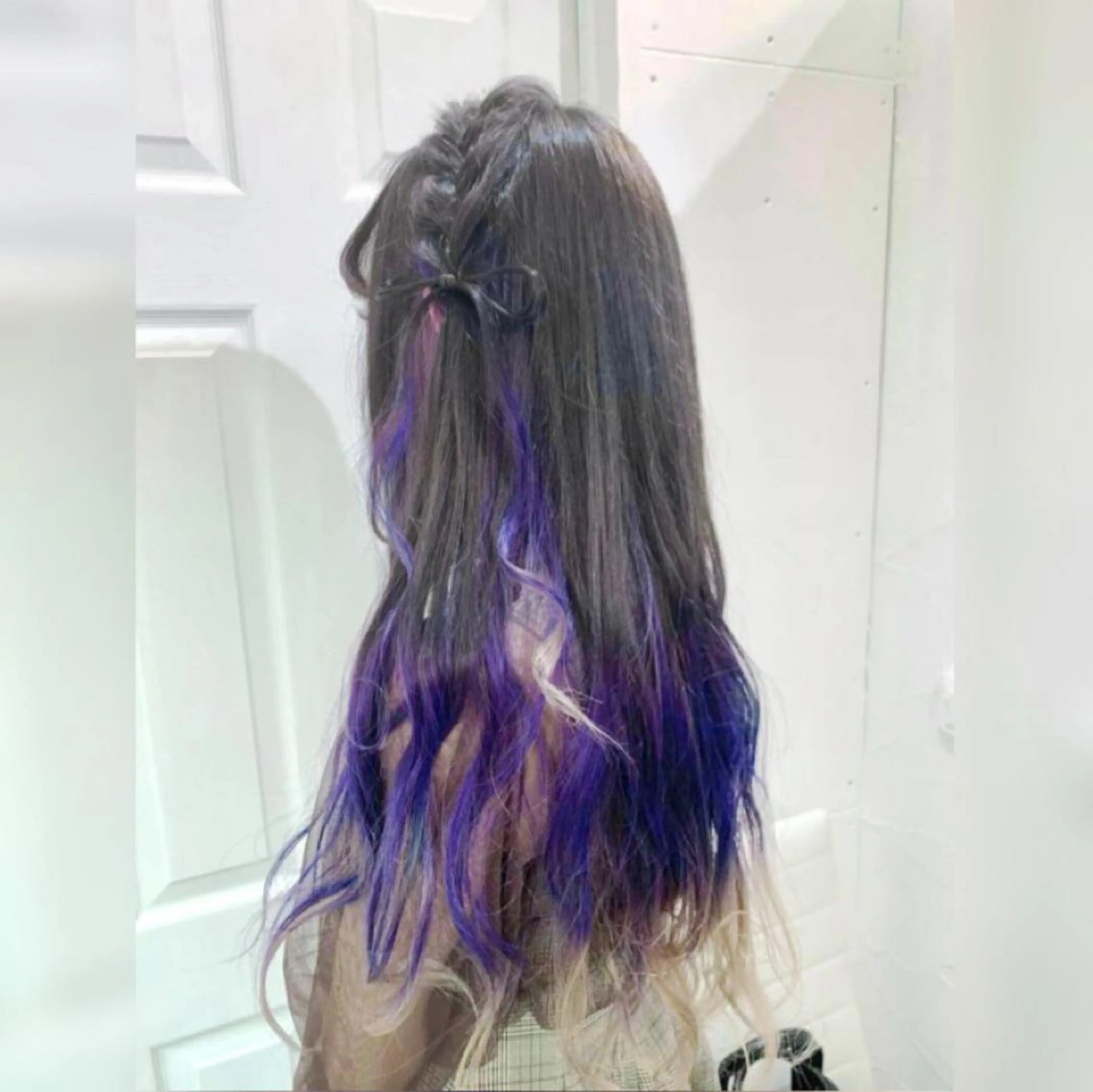 ロング カラー ヘアアレンジ グラデーションカラー パープルカラー ヘアカラー ♥️ルフ🐒 ミレイ♥️のヘアスタイル