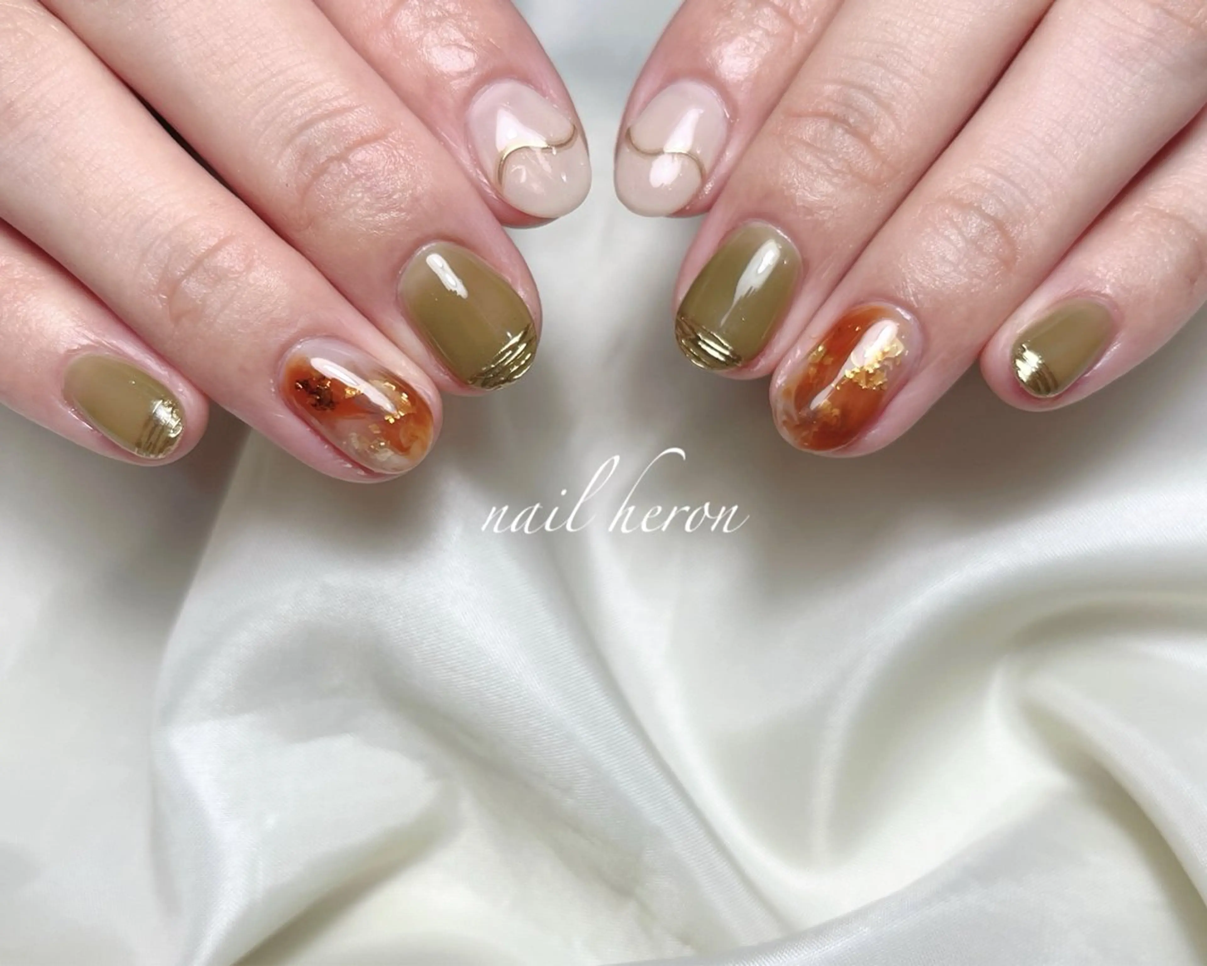ネイル べっ甲ネイル ハンドネイル saki_ nail heronのネイルデザイン