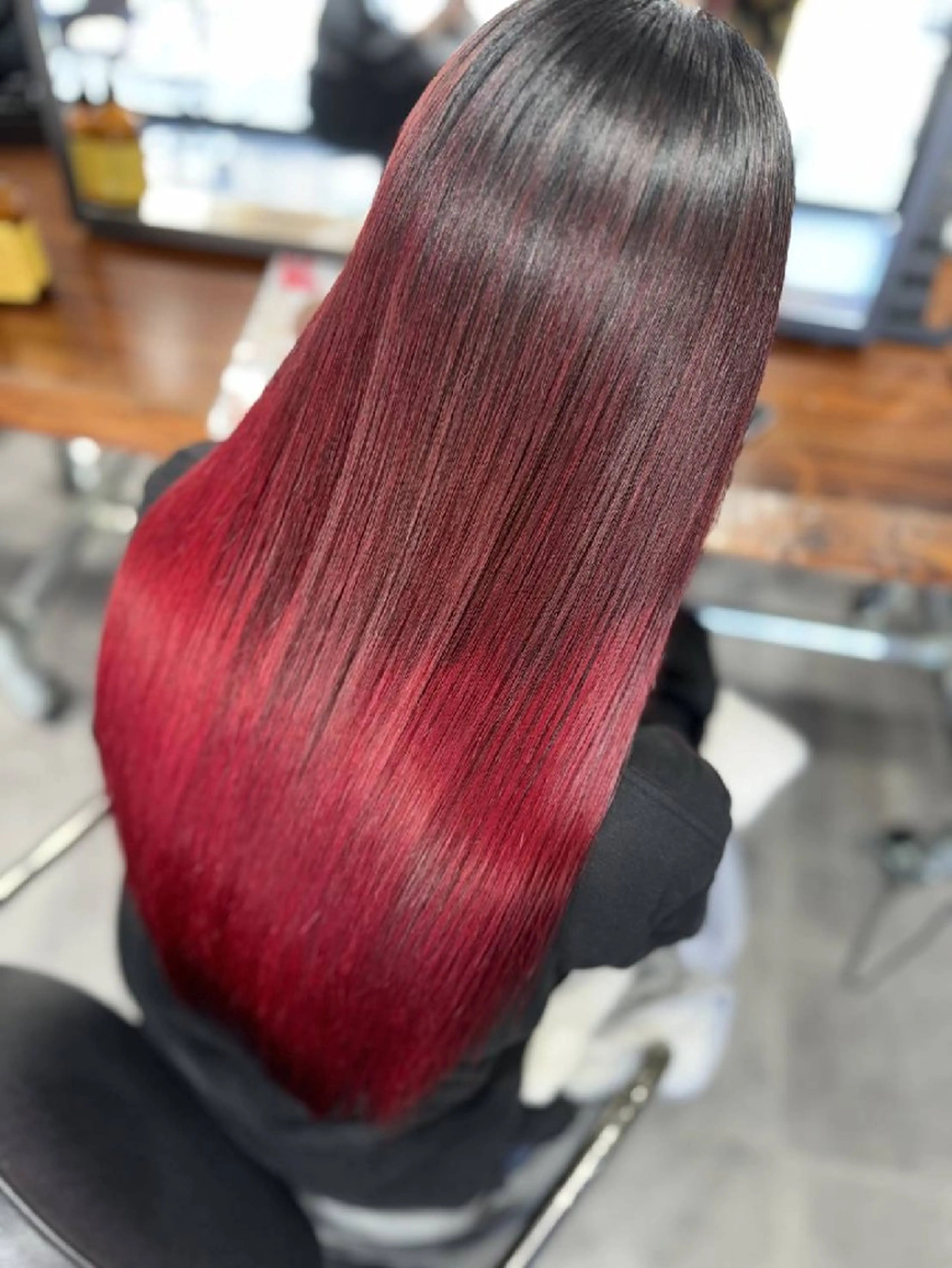 ロング カラー ヘアカラー HOLLY Tsutomu🌴のヘアスタイル