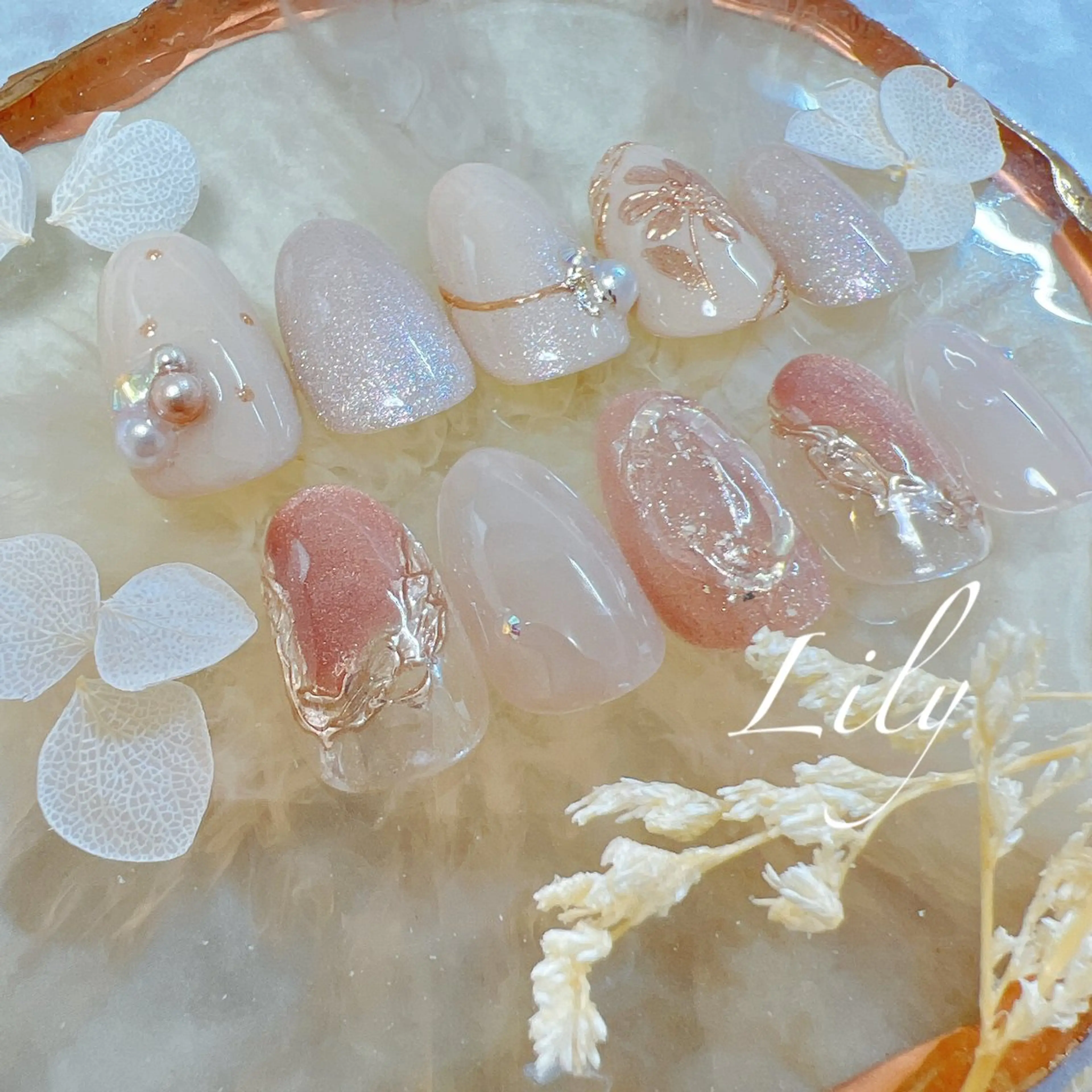 ネイル ハンドネイル Lily*nail 🌻Mii🌻のネイルデザイン
