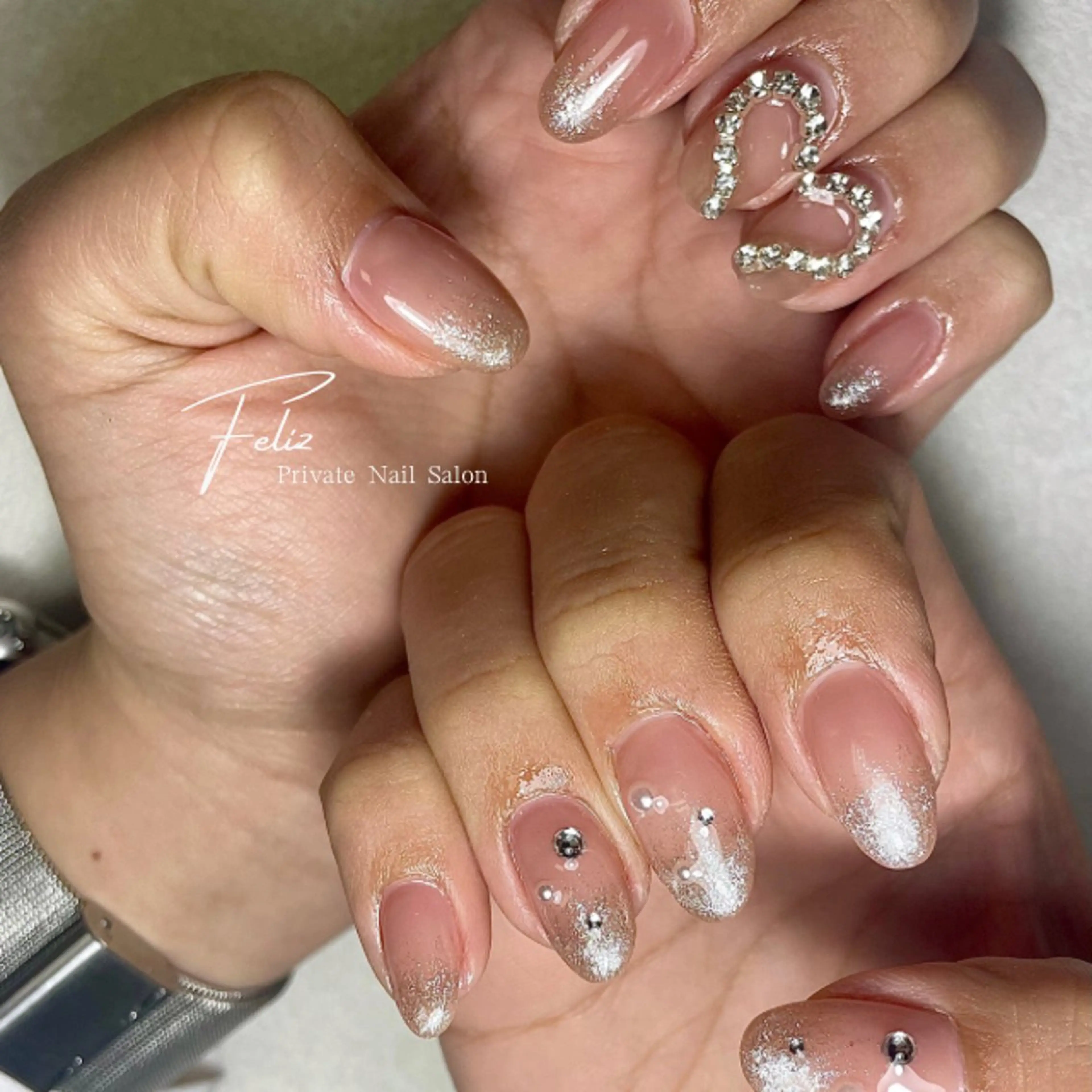 ネイル ハンドネイル ハンドケア Feliz 楽しいネイルサロンのネイルデザイン