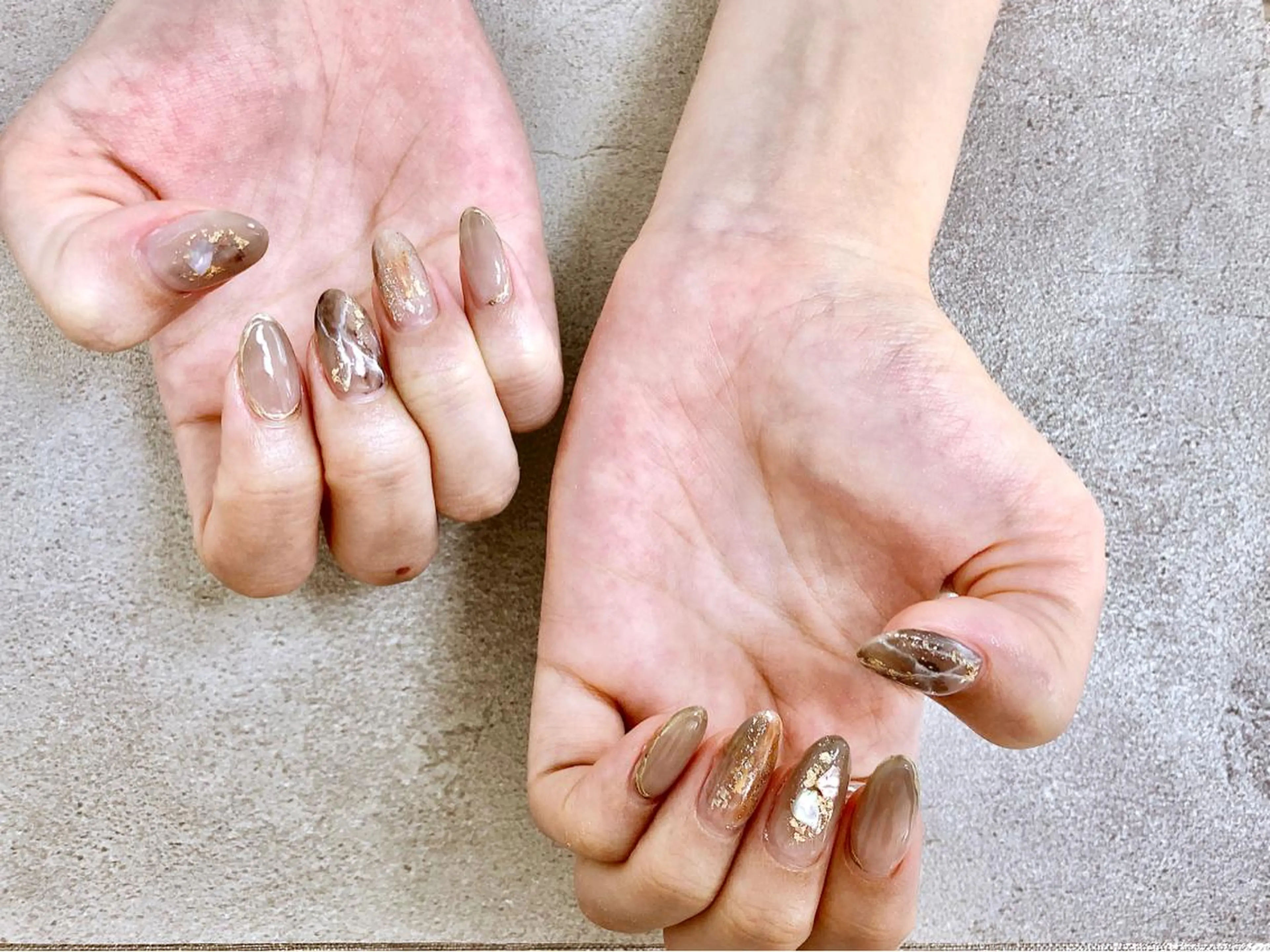 ネイル ブラウン ミラーネイル mogunail &blowのネイルデザイン