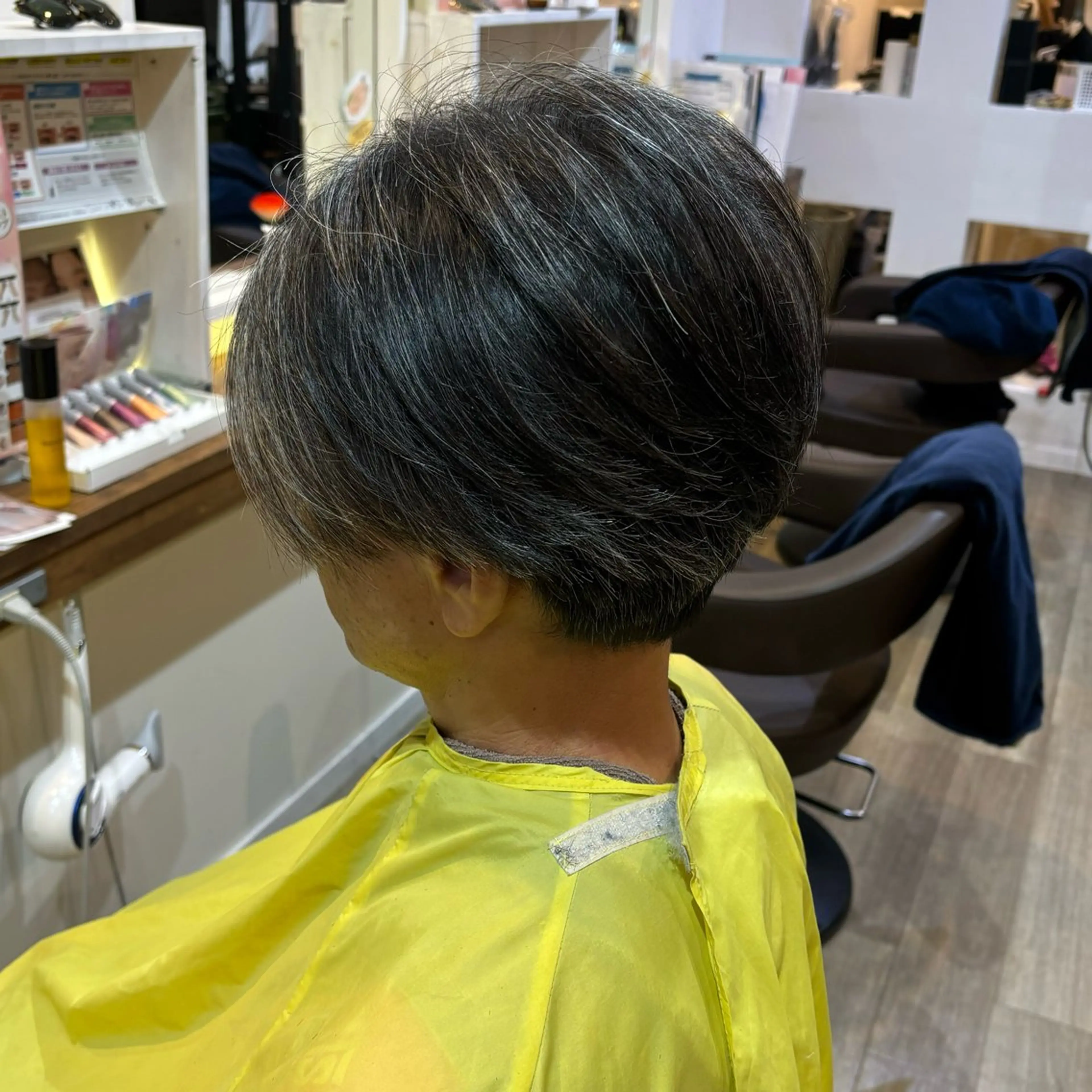 ショート カット 🎀ハイトーン/ 艶カラー/夕月🎀のヘアスタイル