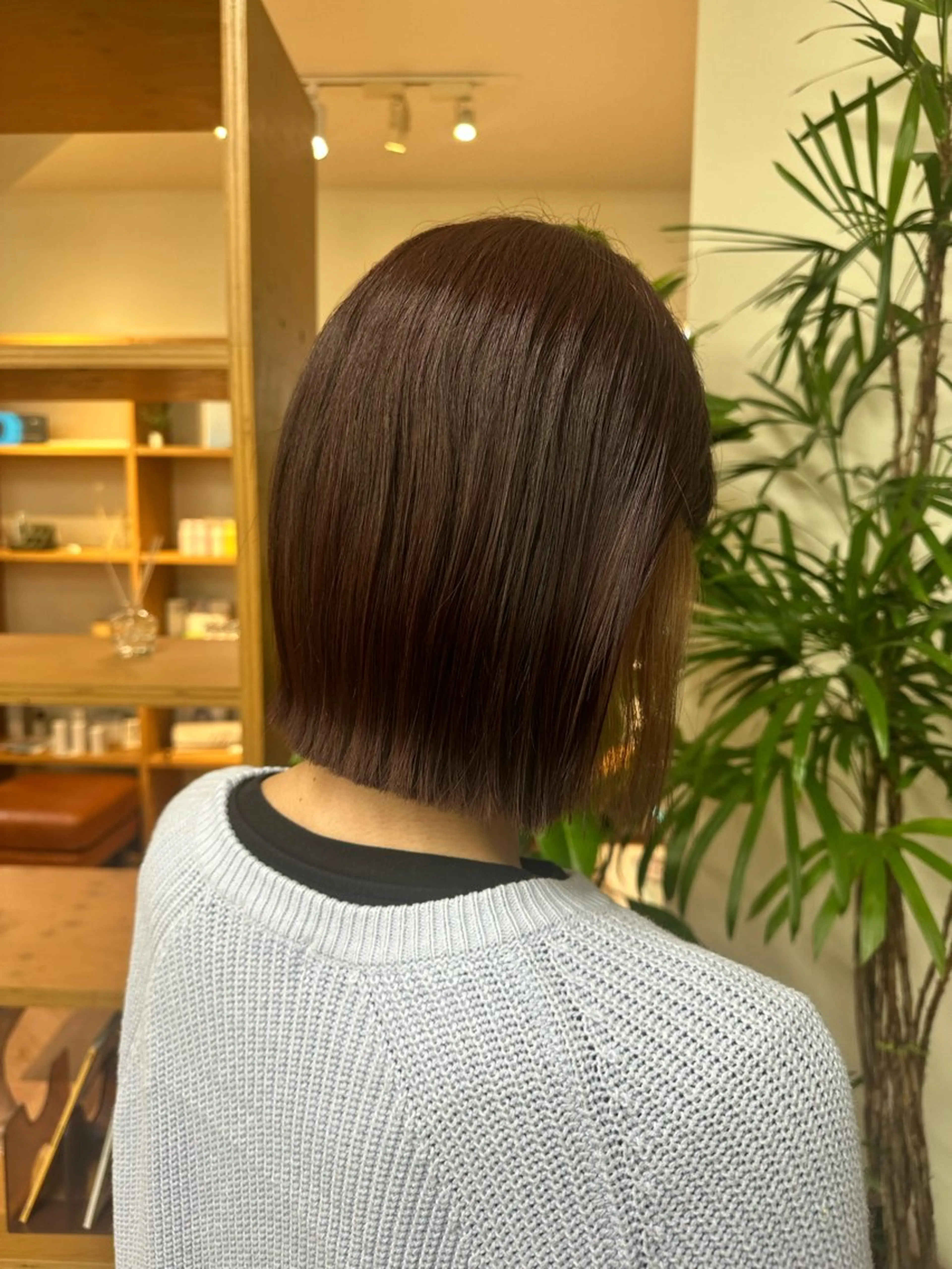 ショート 切りっぱなしボブ ボブ カット ブリーチカラー/ わきたちえ🌻のヘアスタイル