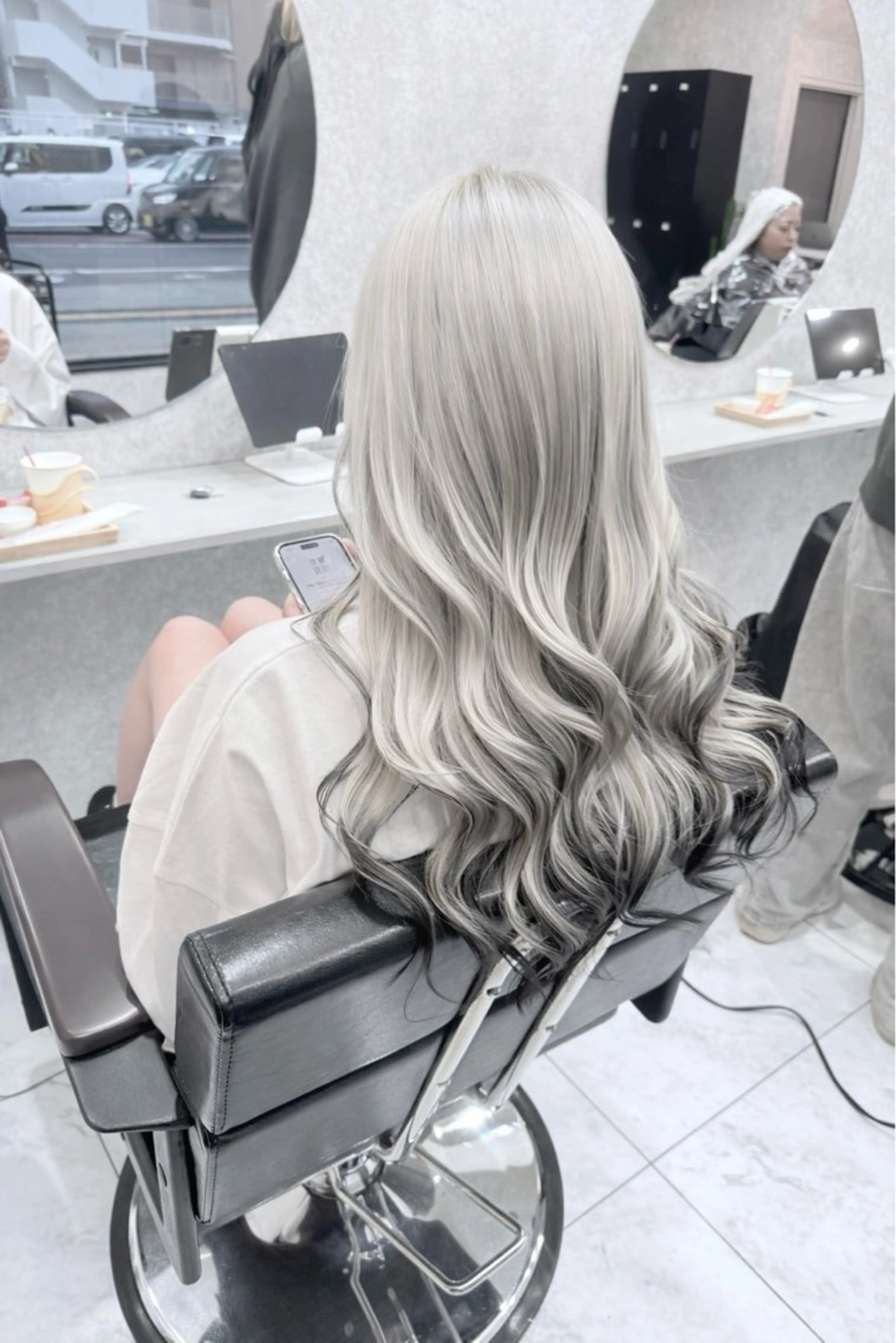 ロング カラー ブリーチ ケアブリーチ デザインカラー ダブルカラー ハイトーンカラー ヘアカラー 🌈派手髪ハイトーン 🌈鈴木亮太🌈のヘアスタイル