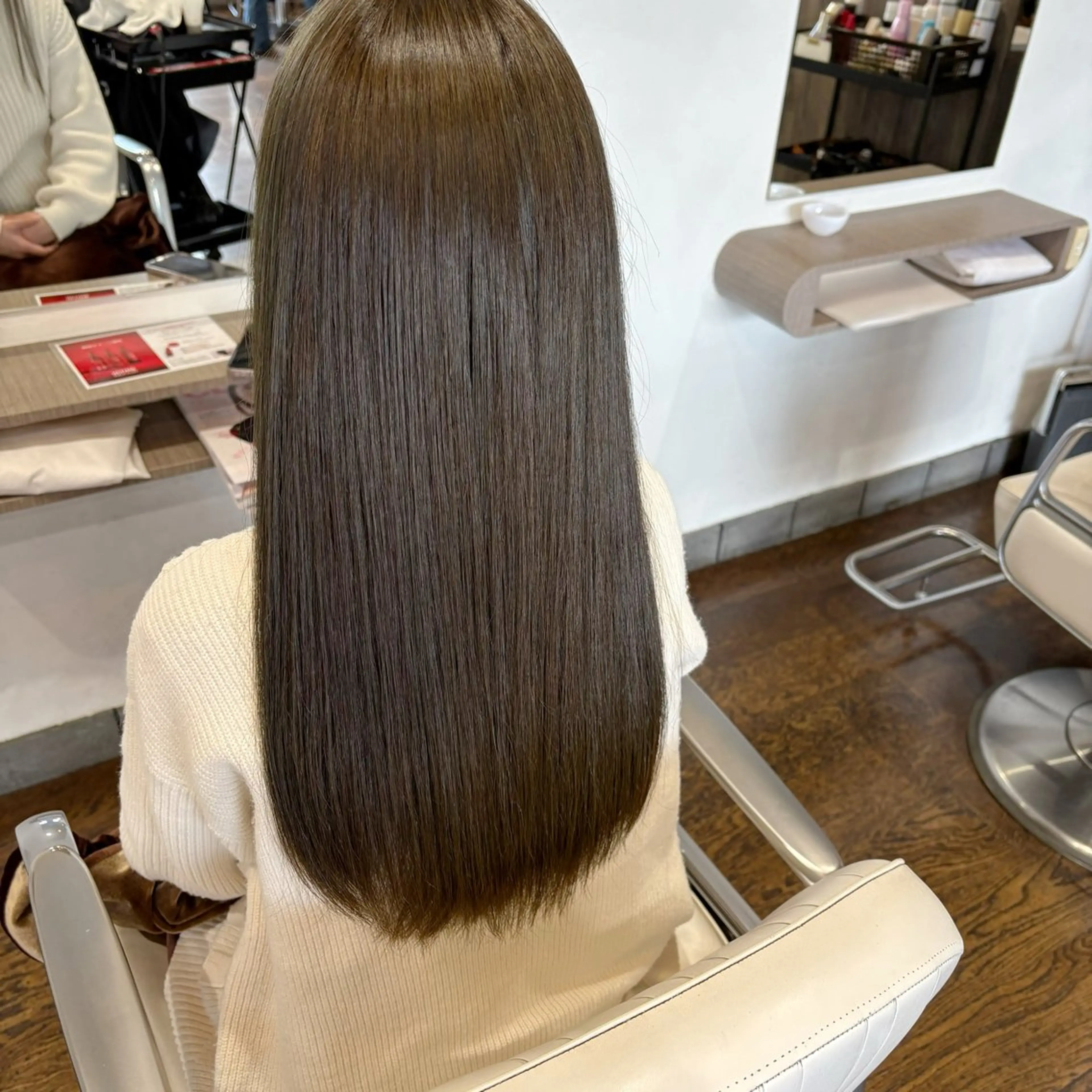 イルミナカラー＋トリートメント＋シャンプーブローの写真