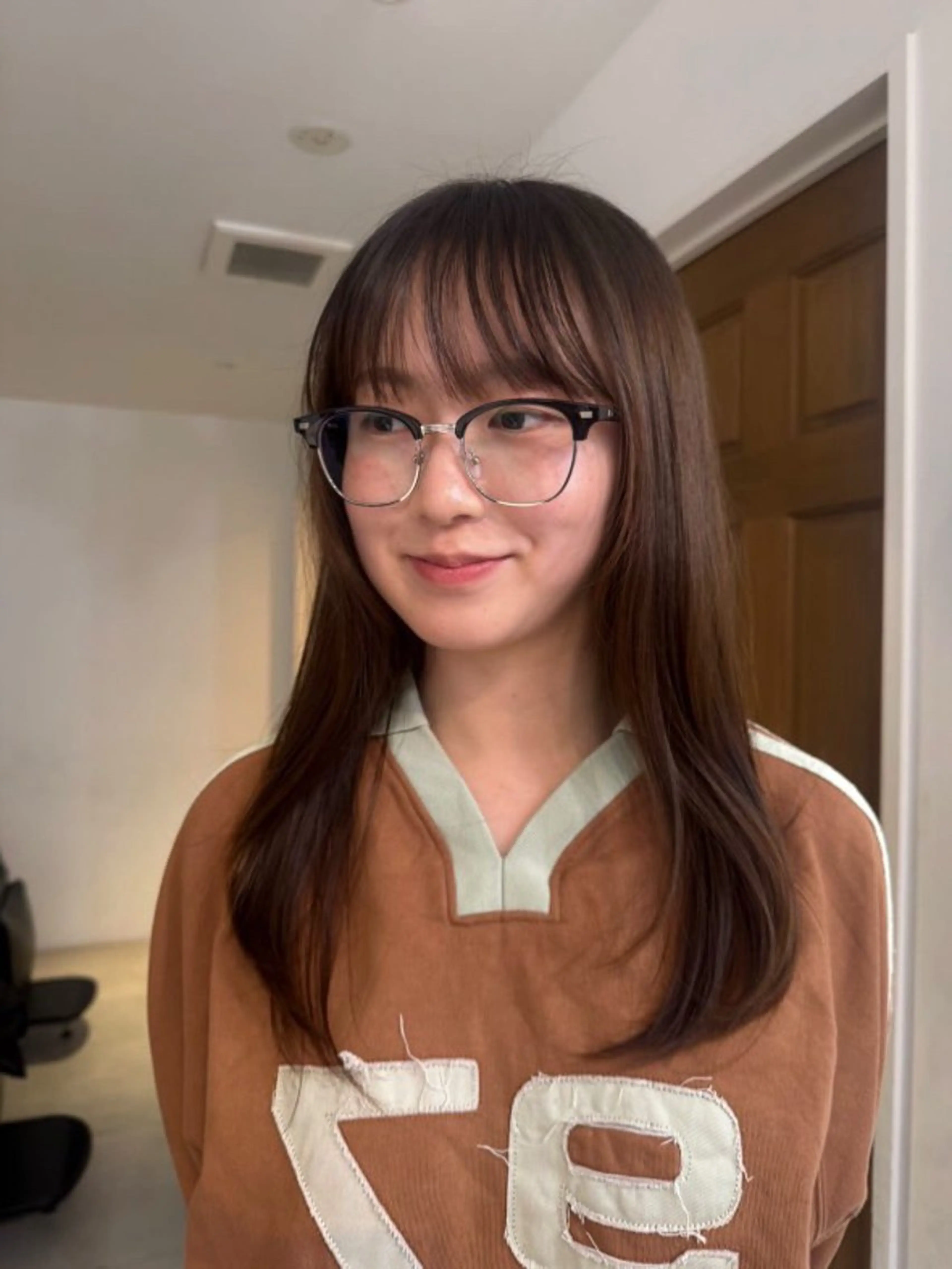 ロング パーマ 井出 海月のヘアスタイル