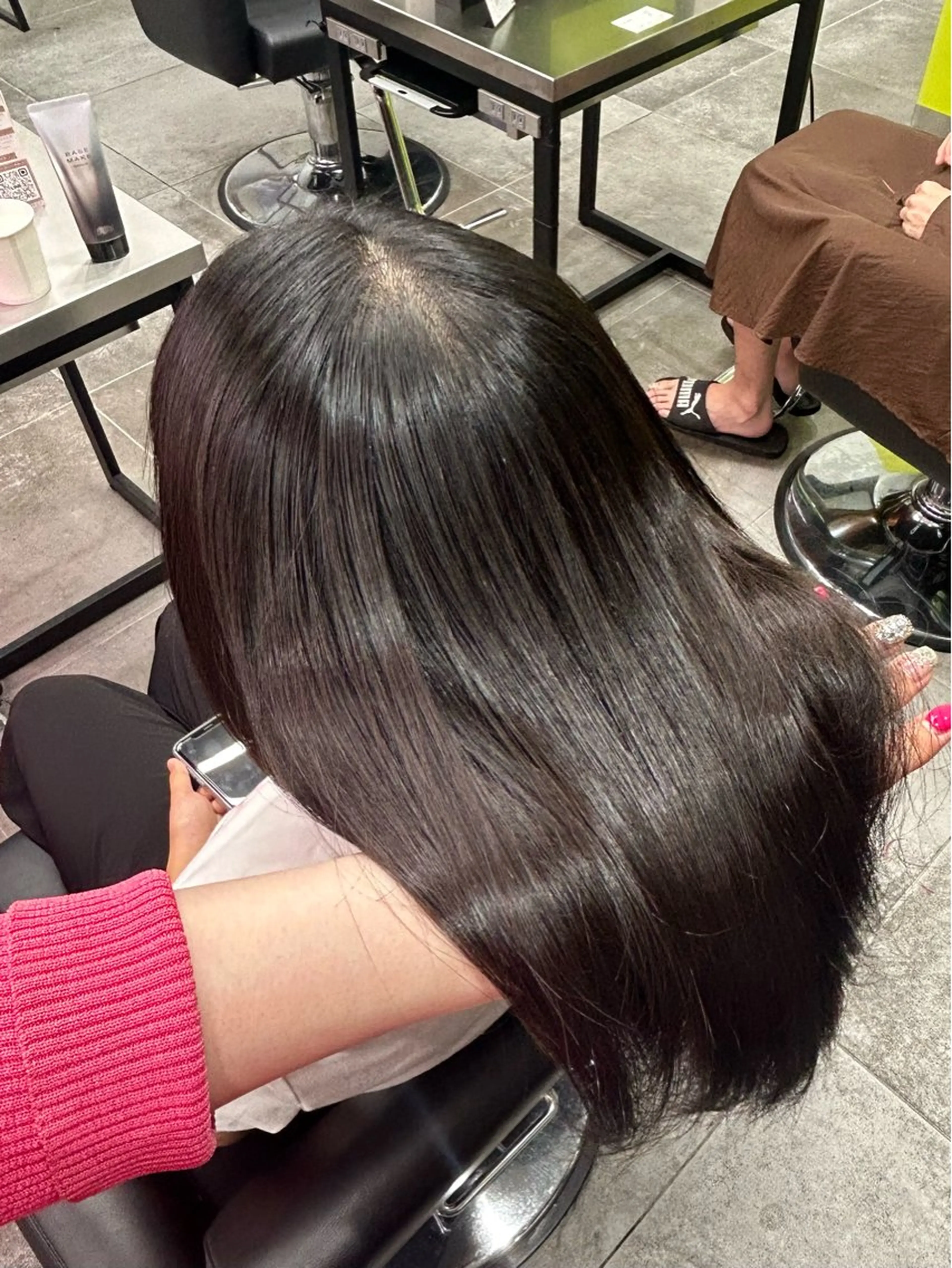 ミディアム 菊池 梨麻のヘアスタイル