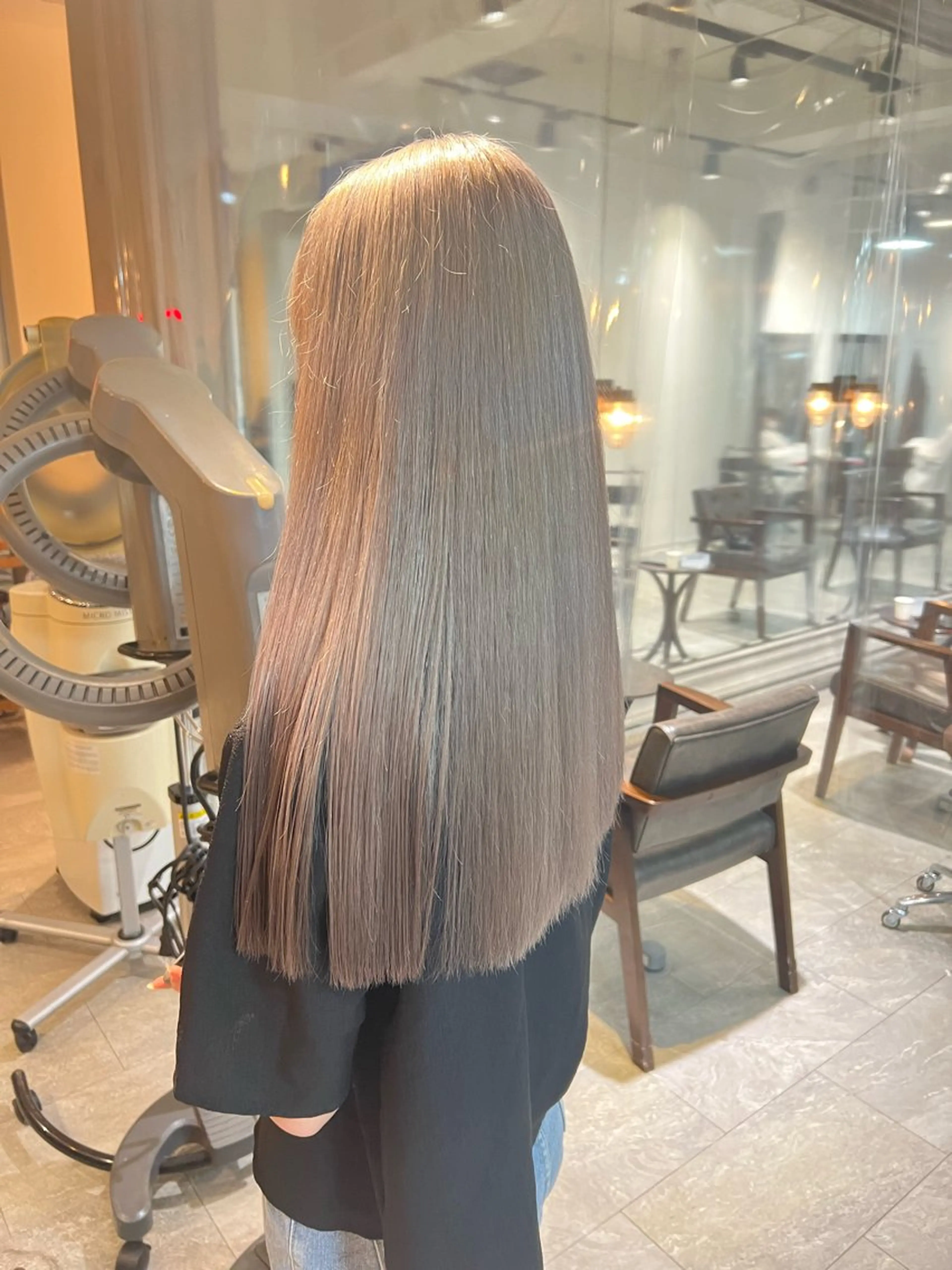 ロング カラー 🩷色気可愛い🩷 透明感カラー🩷のヘアスタイル