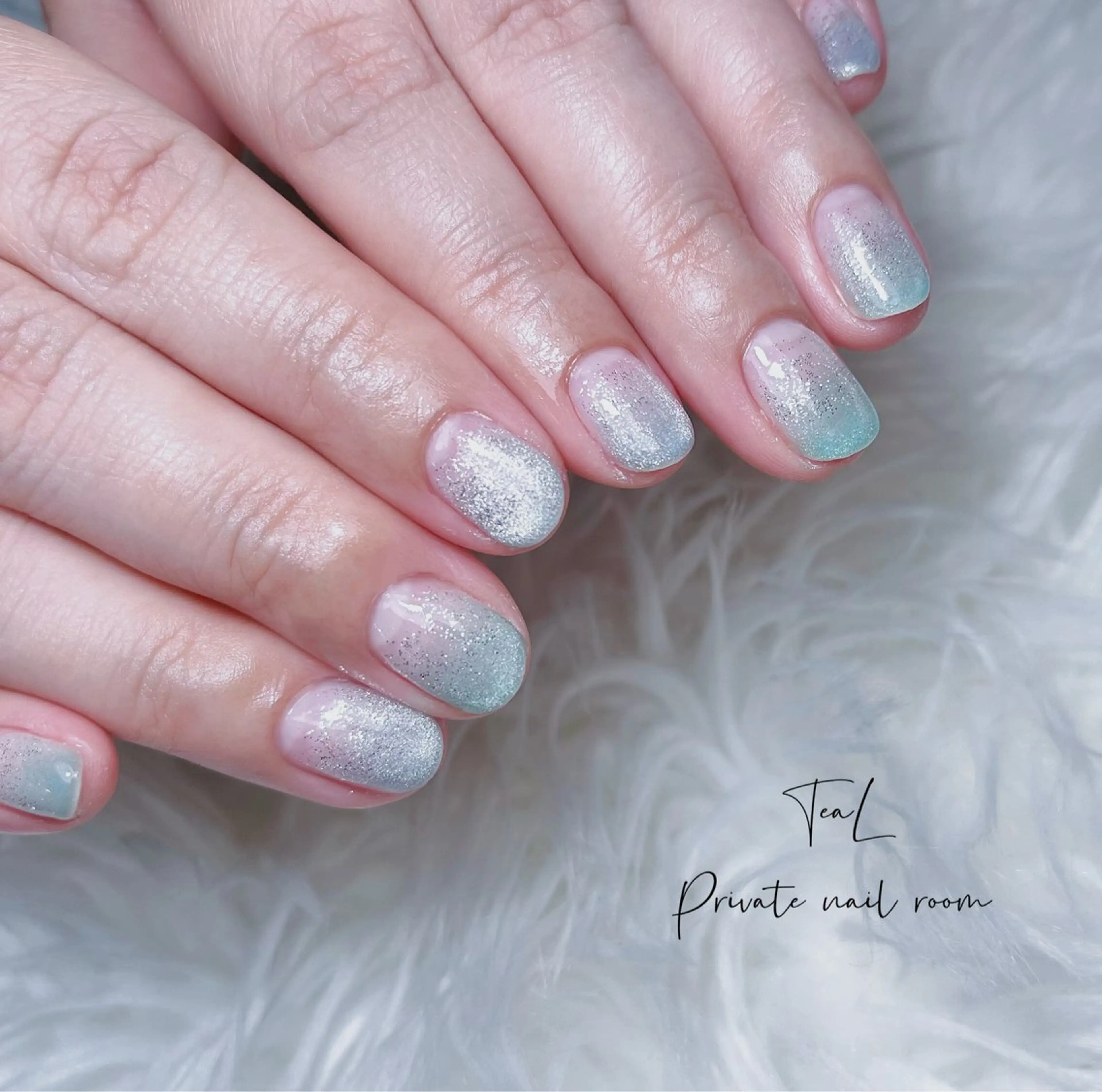 ネイル グラデーション キラキラネイル シンプルネイル TeaL nailのネイルデザイン