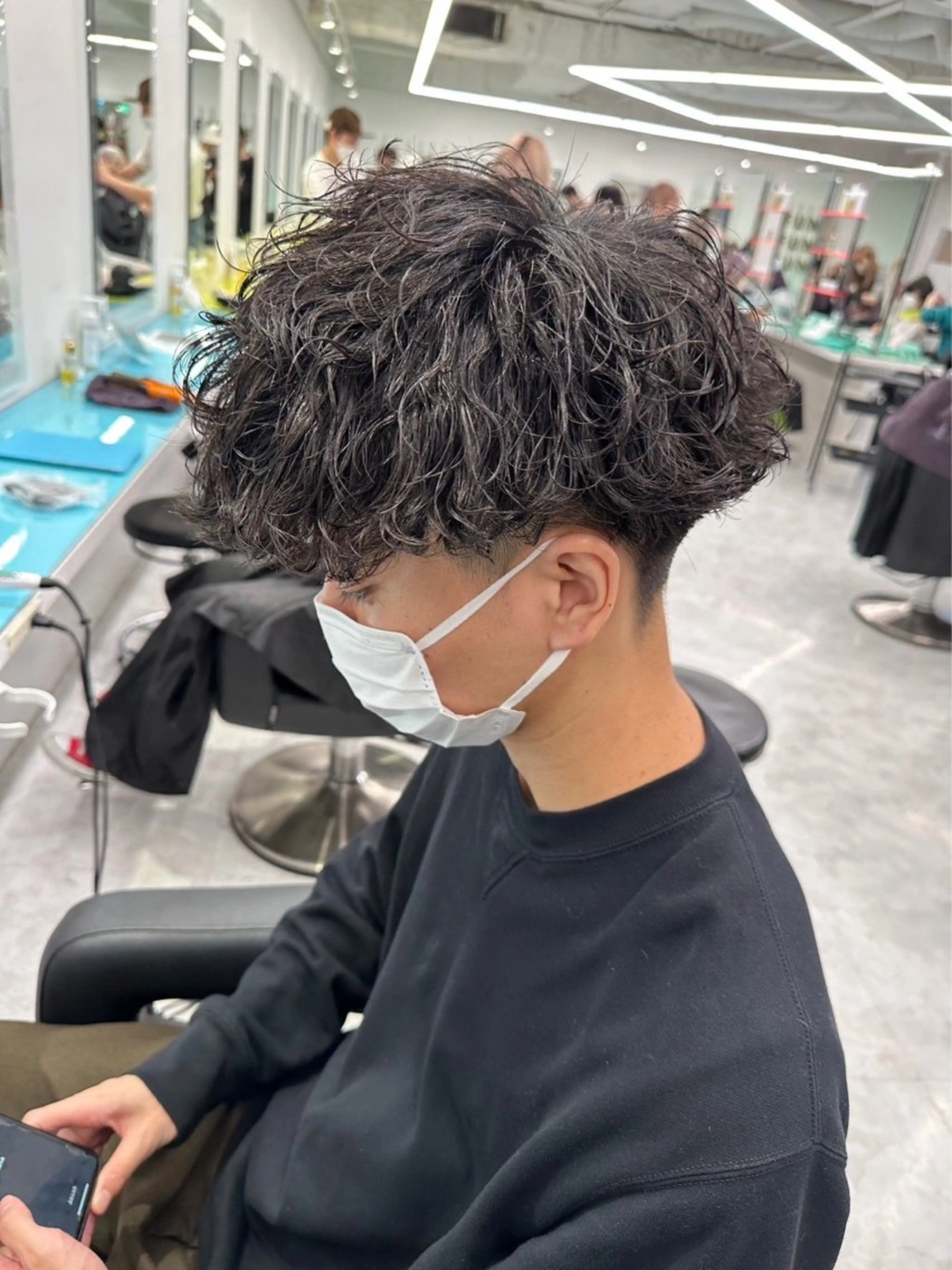 パーマ メンズ メンズパーマ カット パーマ 新世代パーマ⚡️ の達人トモ⚡️のヘアスタイル