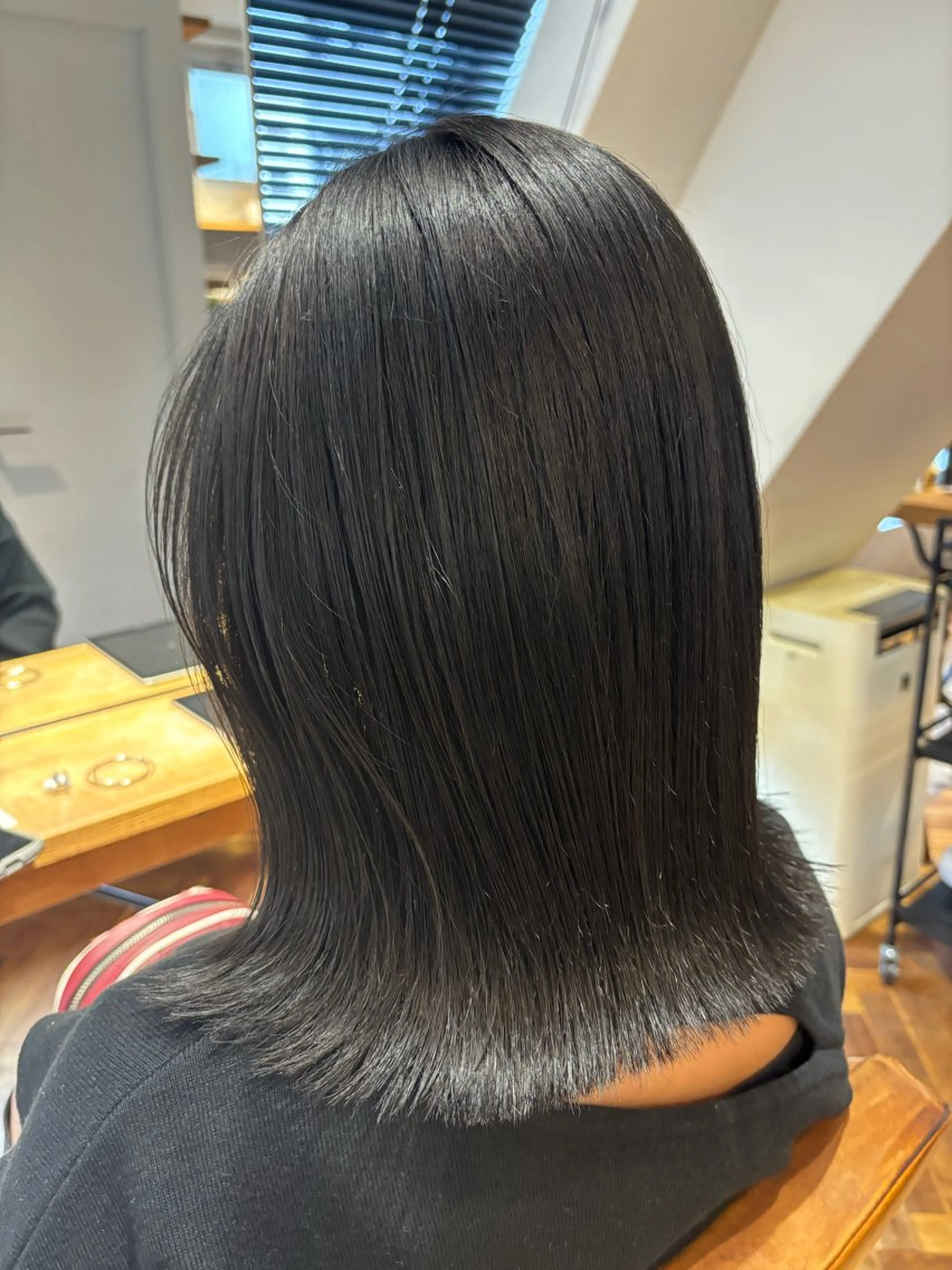 ミディアム カラー 透明感カラー ダブルカラー ハイライトカラー イルミナカラー インナーカラー カット ヘアカラー トリートメント misa🫧ナチュラ ル縮毛矯正/髪質改善のヘアスタイル