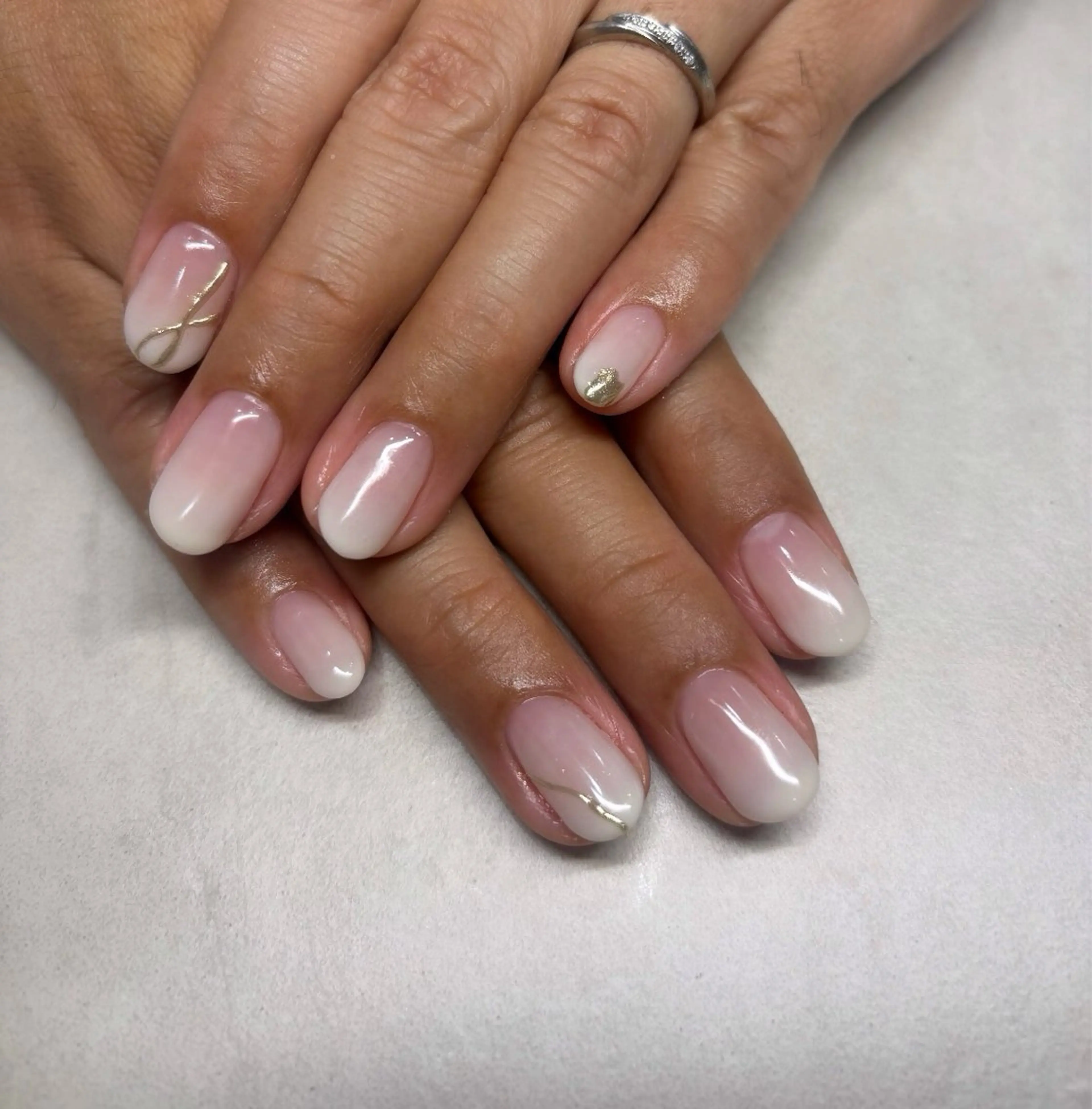 ネイル ミラーネイル ハンドネイル LICO 一宮ネイリストのネイルデザイン