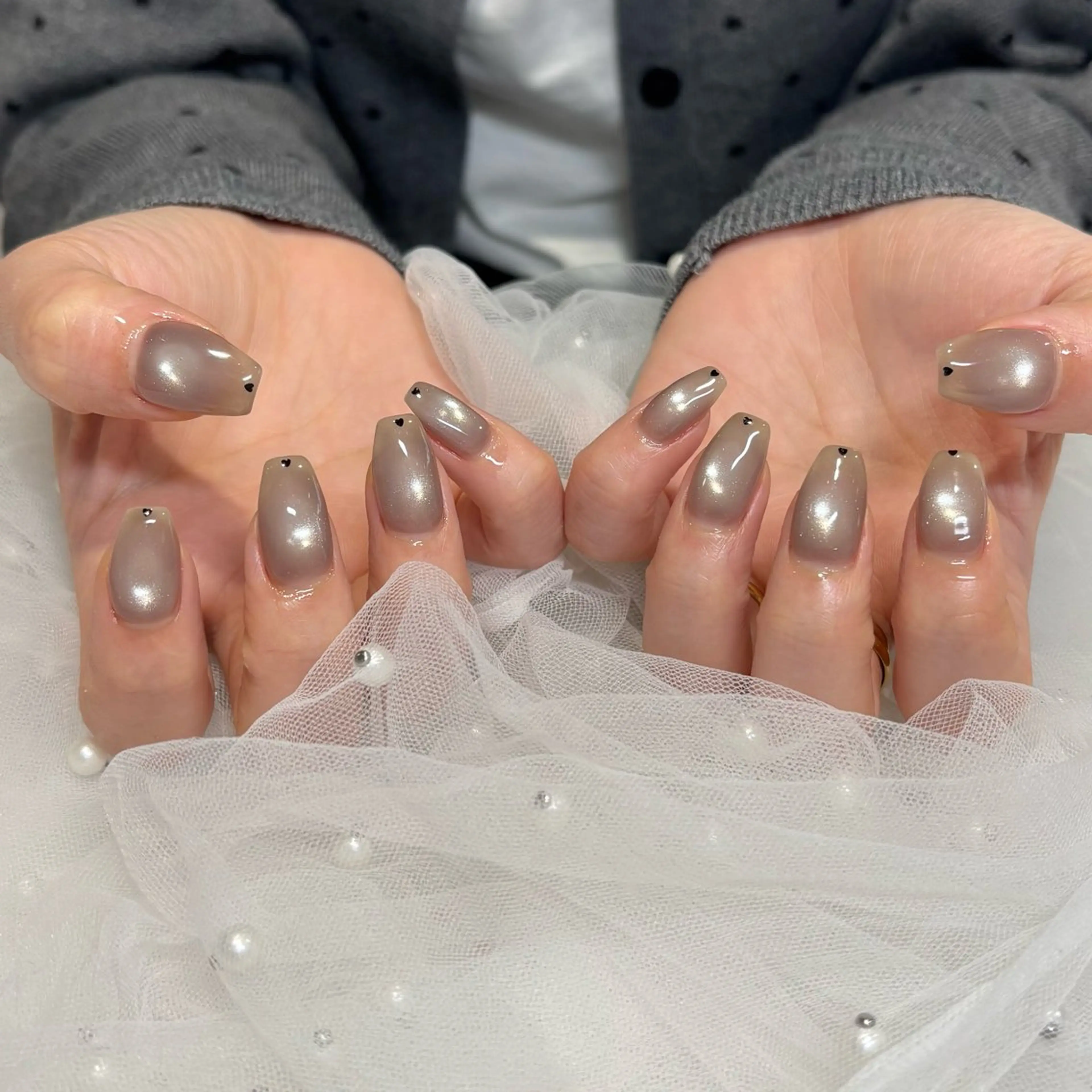 ネイル シルバー ハンドネイル 荒巻 めいのネイルデザイン