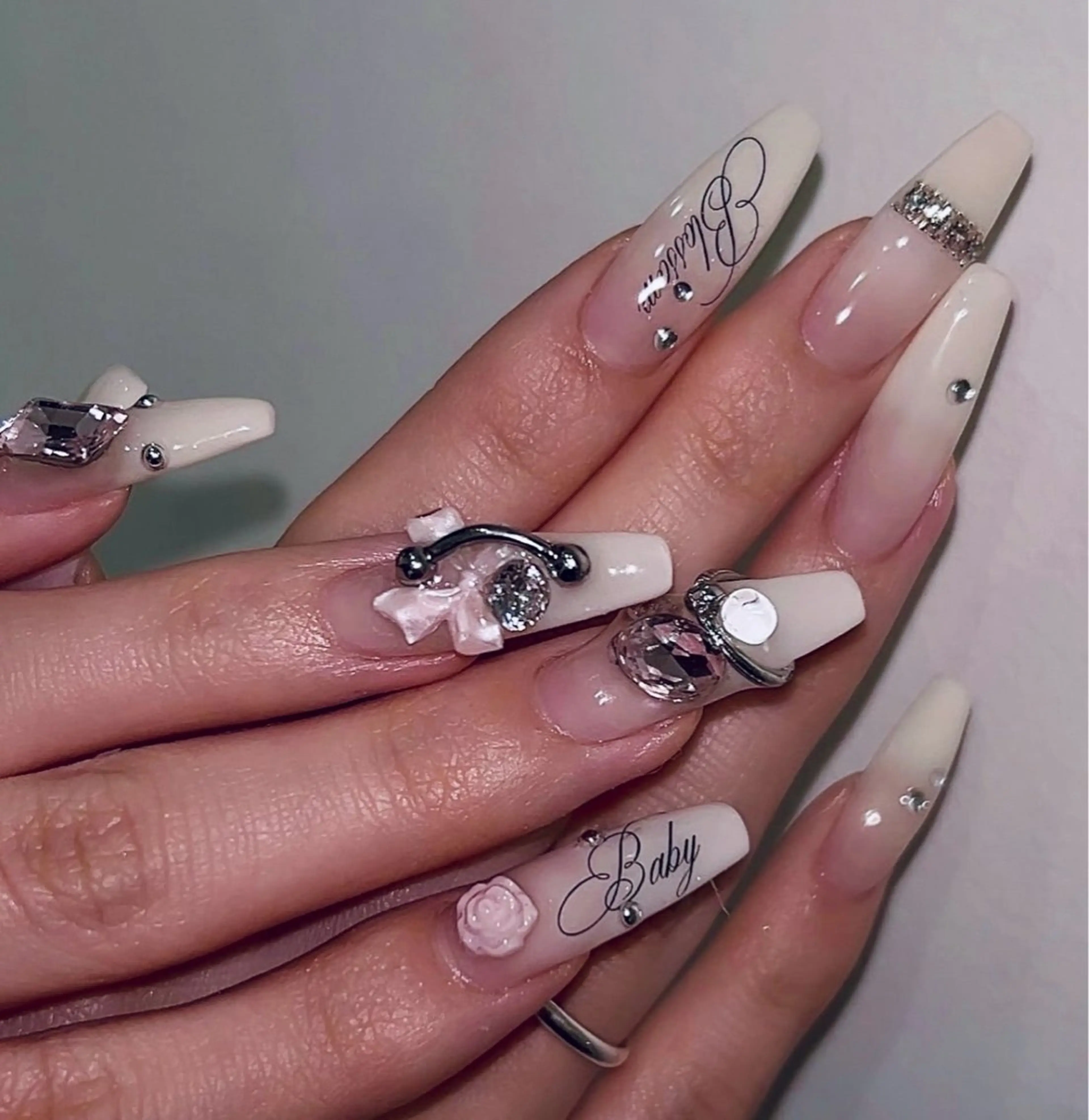 ネイル ハンドネイル RINAKY Kora Nailのネイルデザイン