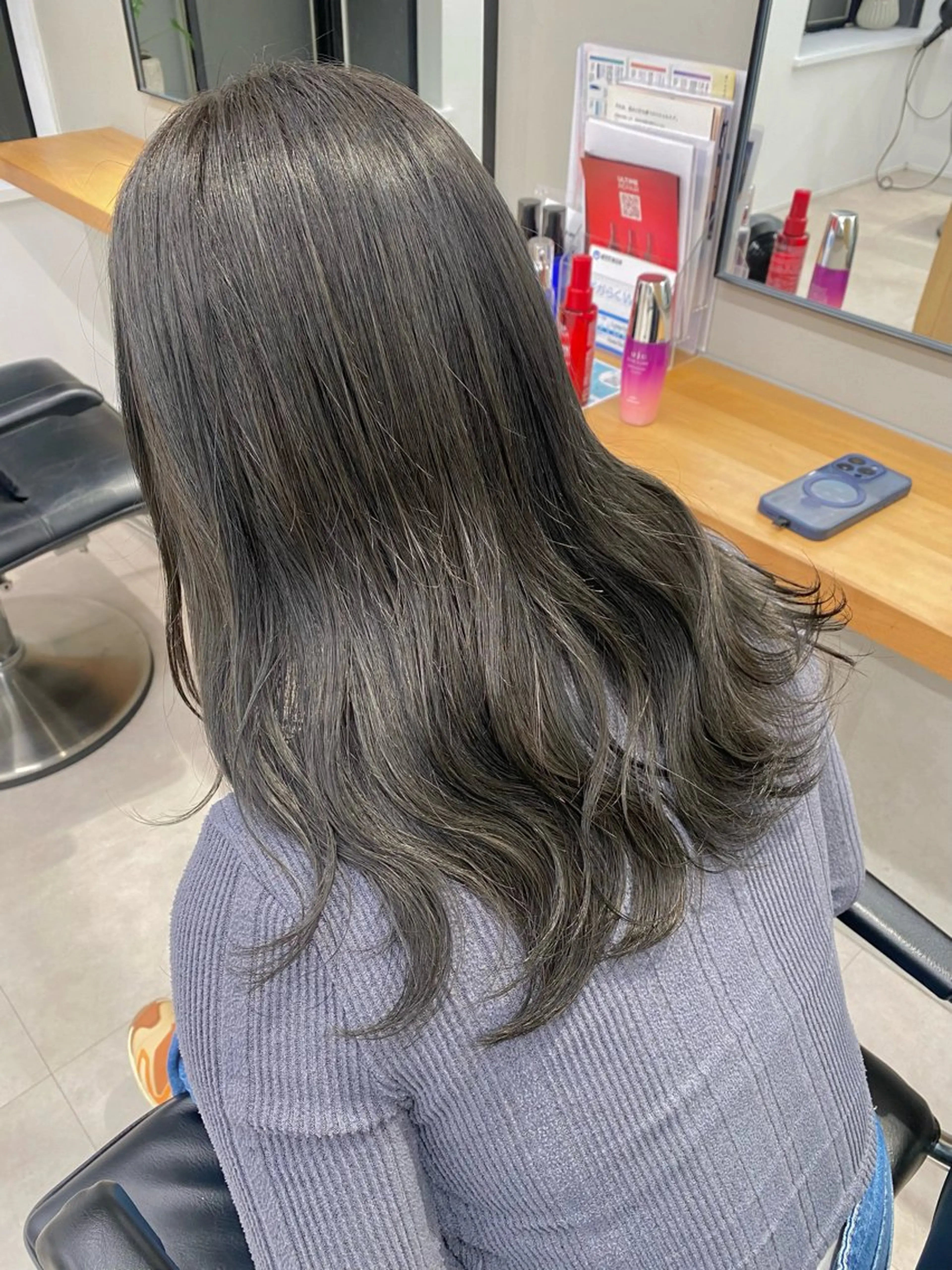 カラー ヘアカラー Lomalia hayaのヘアスタイル