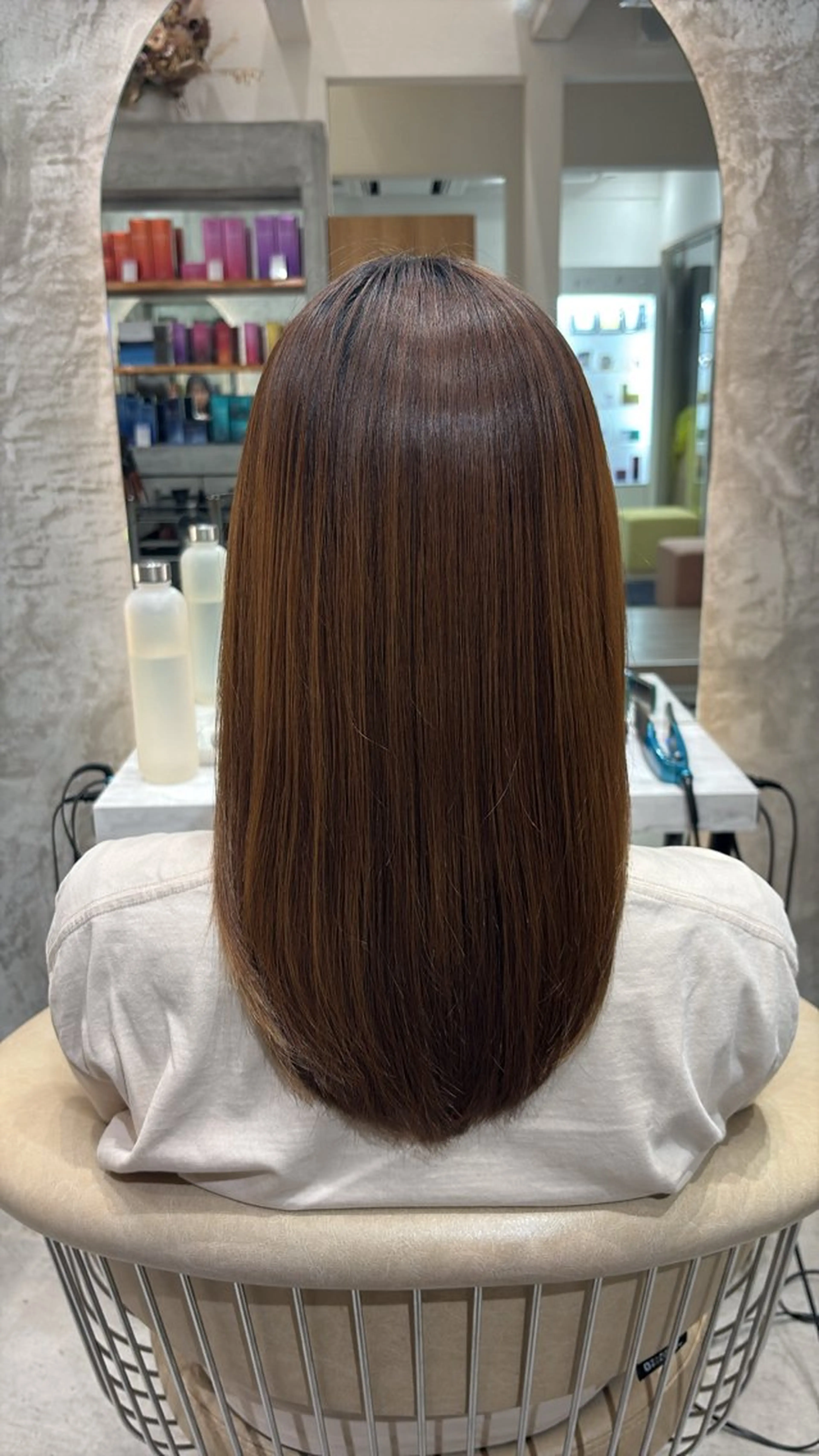 セミロング ロンドネートゥル所属・Lond💙 SAYAKA🌺のヘアスタイル