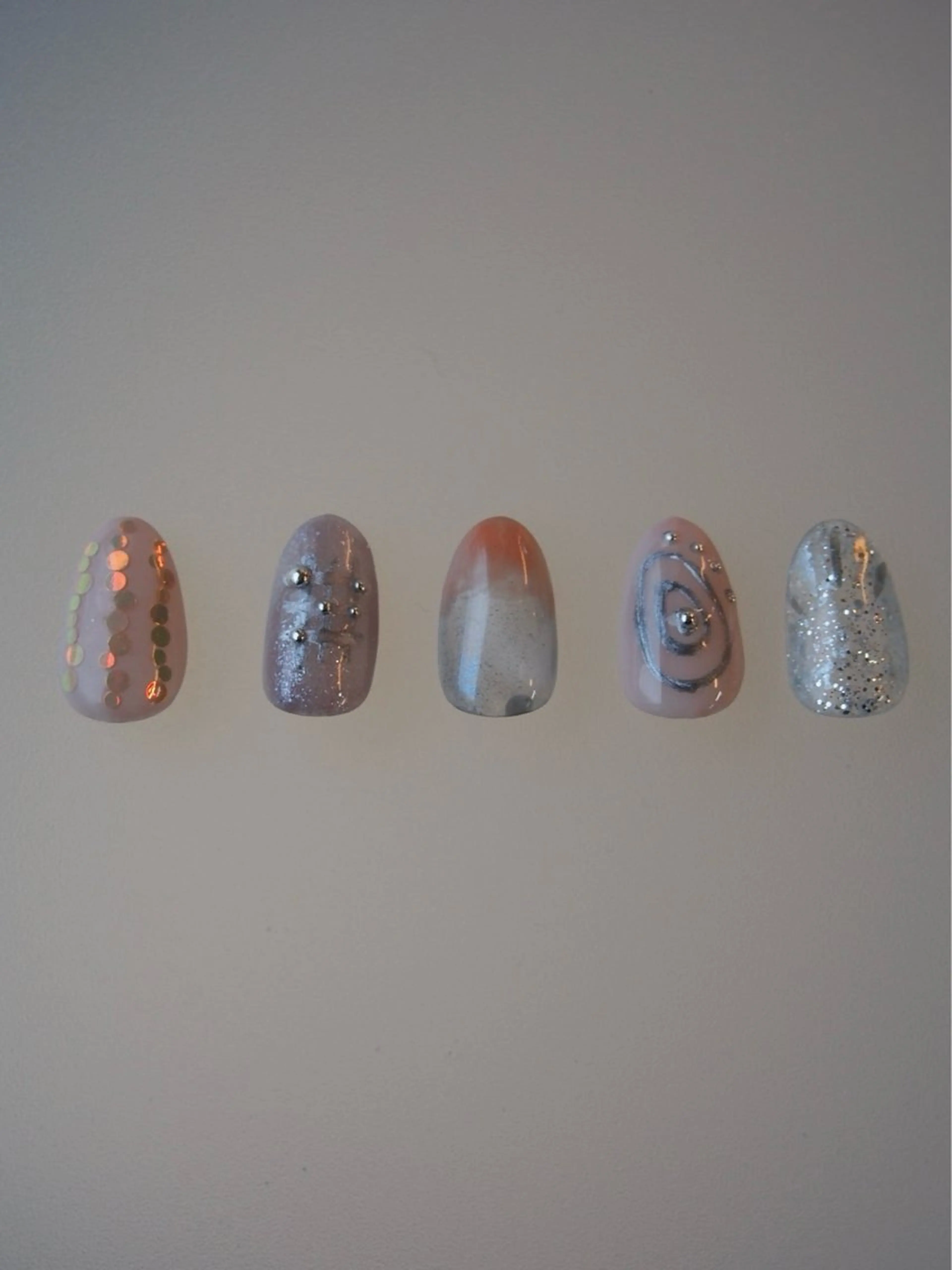 アートサンプルの中から4本アート🎨【オフなし】アート以外のお爪はワンカラーorマグネットの写真