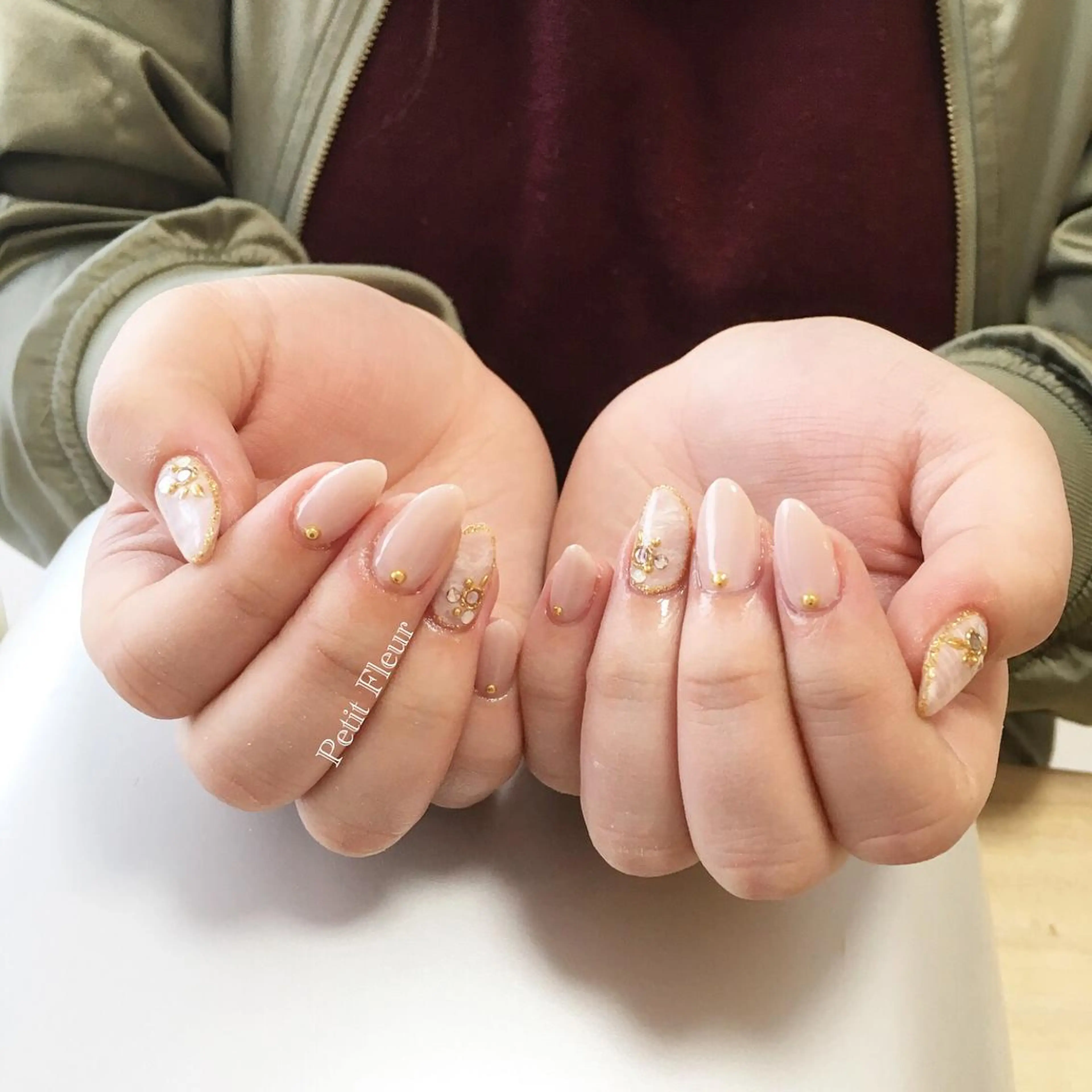 ネイル 大理石ネイル(マーブル) 青柳 亜梨奈のマツエク・マツパデザイン