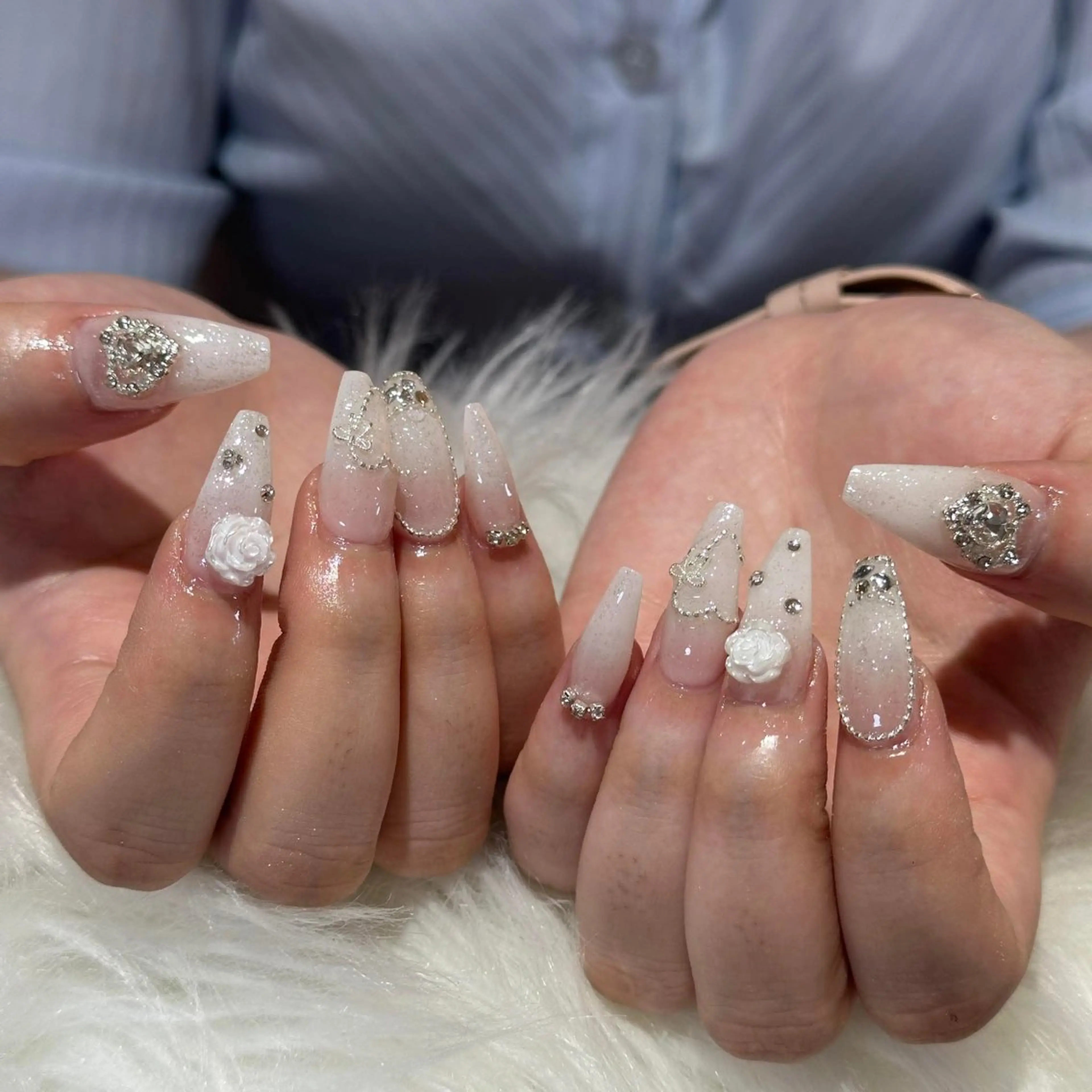 ネイル ハンドネイル T.Lee Nail Lilyのネイルデザイン