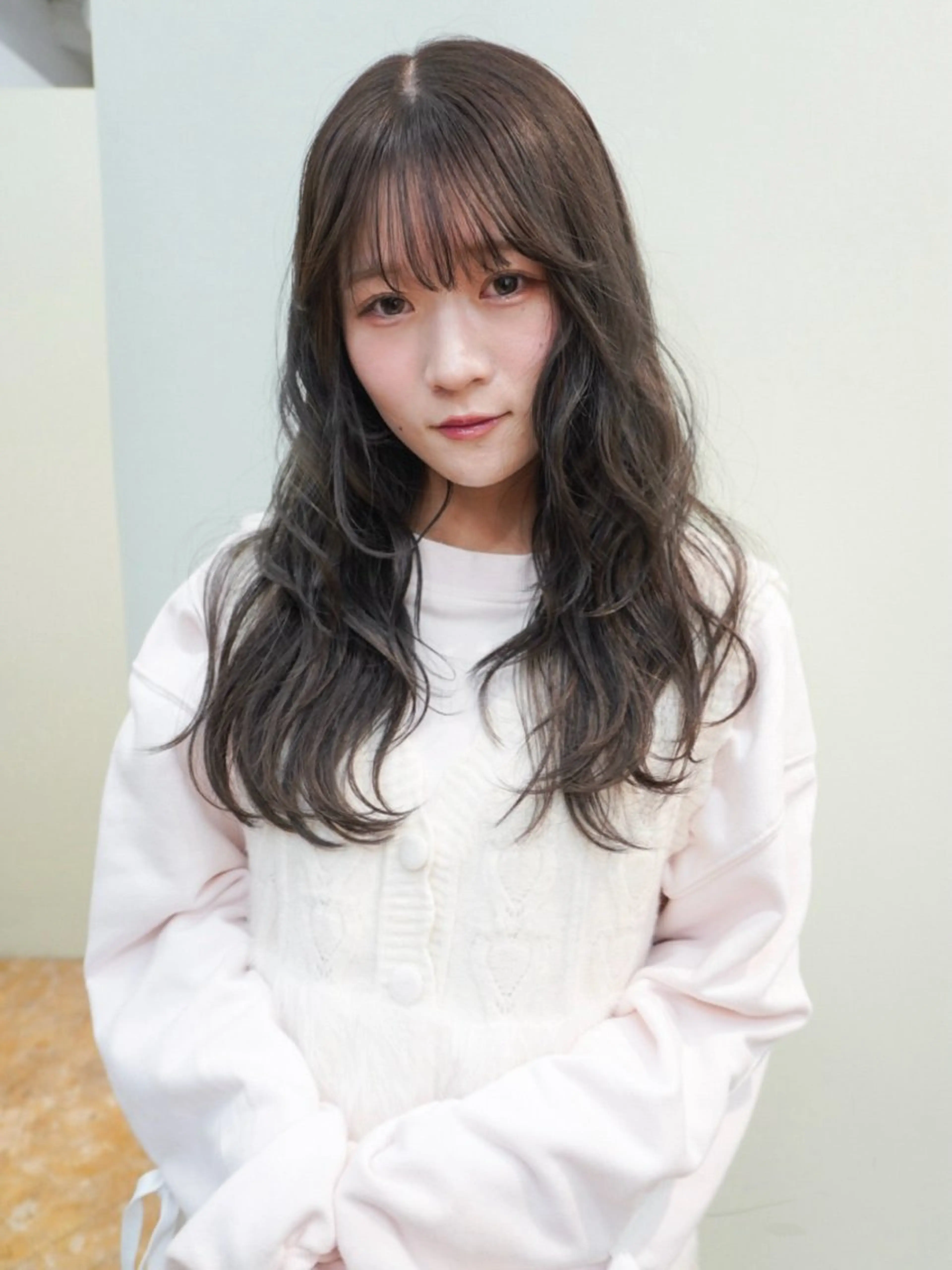 ロング カラー ダブルカラー グレージュ オリーブグレージュ オリーブグレー 名古屋カラーモデル/ 暖色カラー/リカのヘアスタイル