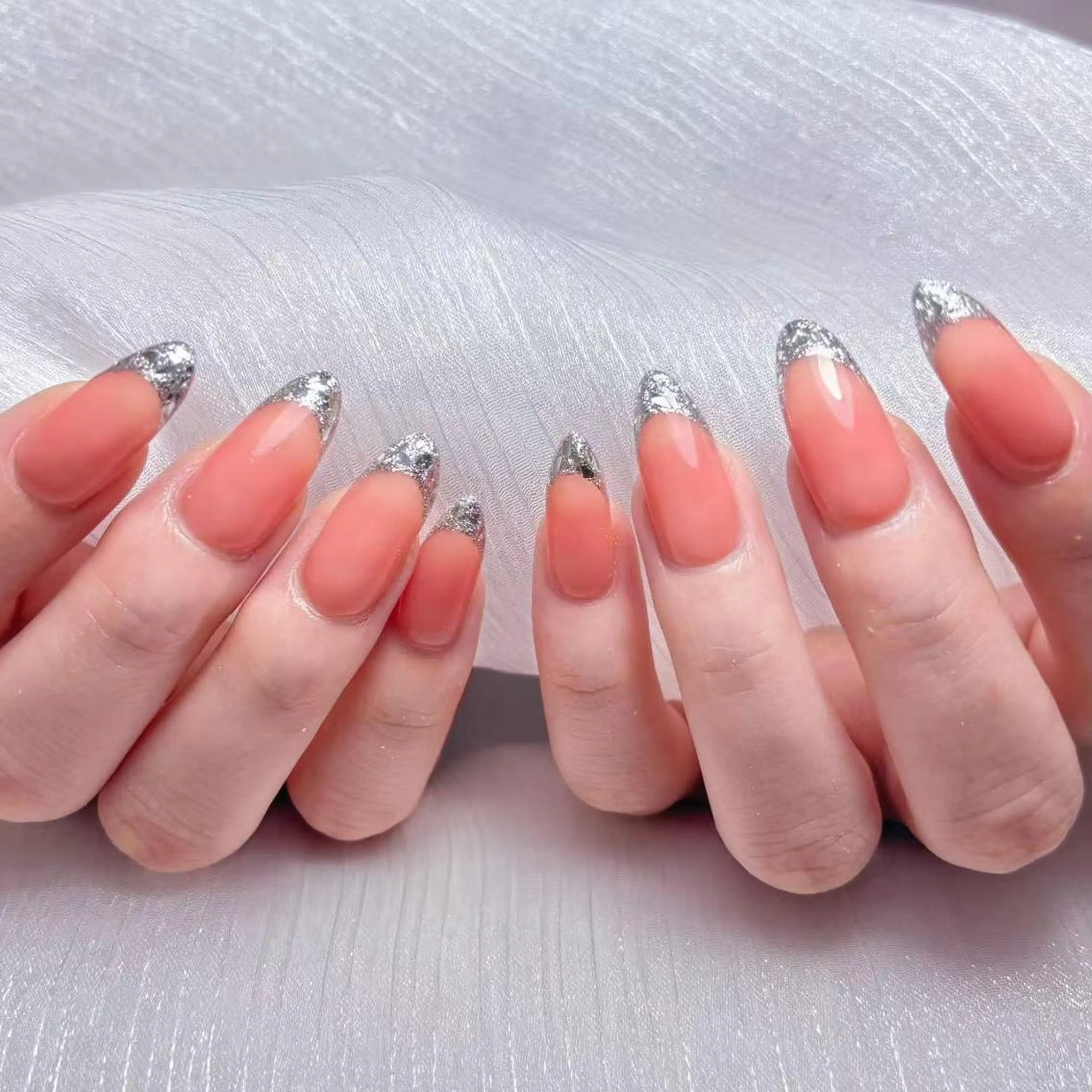 ネイル アートネイル オーロラネイル ガーリー キラキラネイル マグネットネイル ハンドネイル ハンドケア Plenty 🚢のネイルデザイン