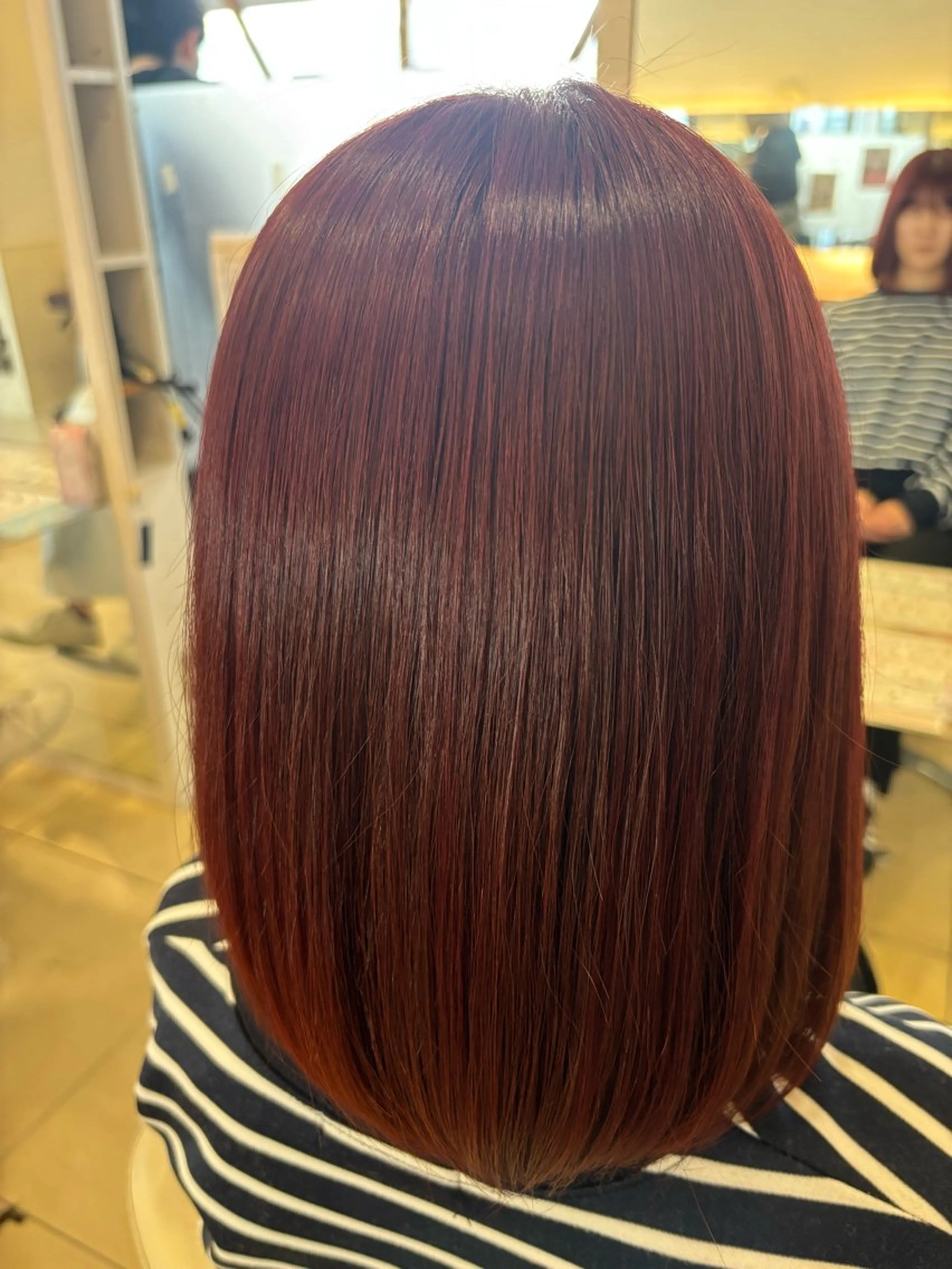 カラー レッドカラー 長野 愛のヘアスタイル