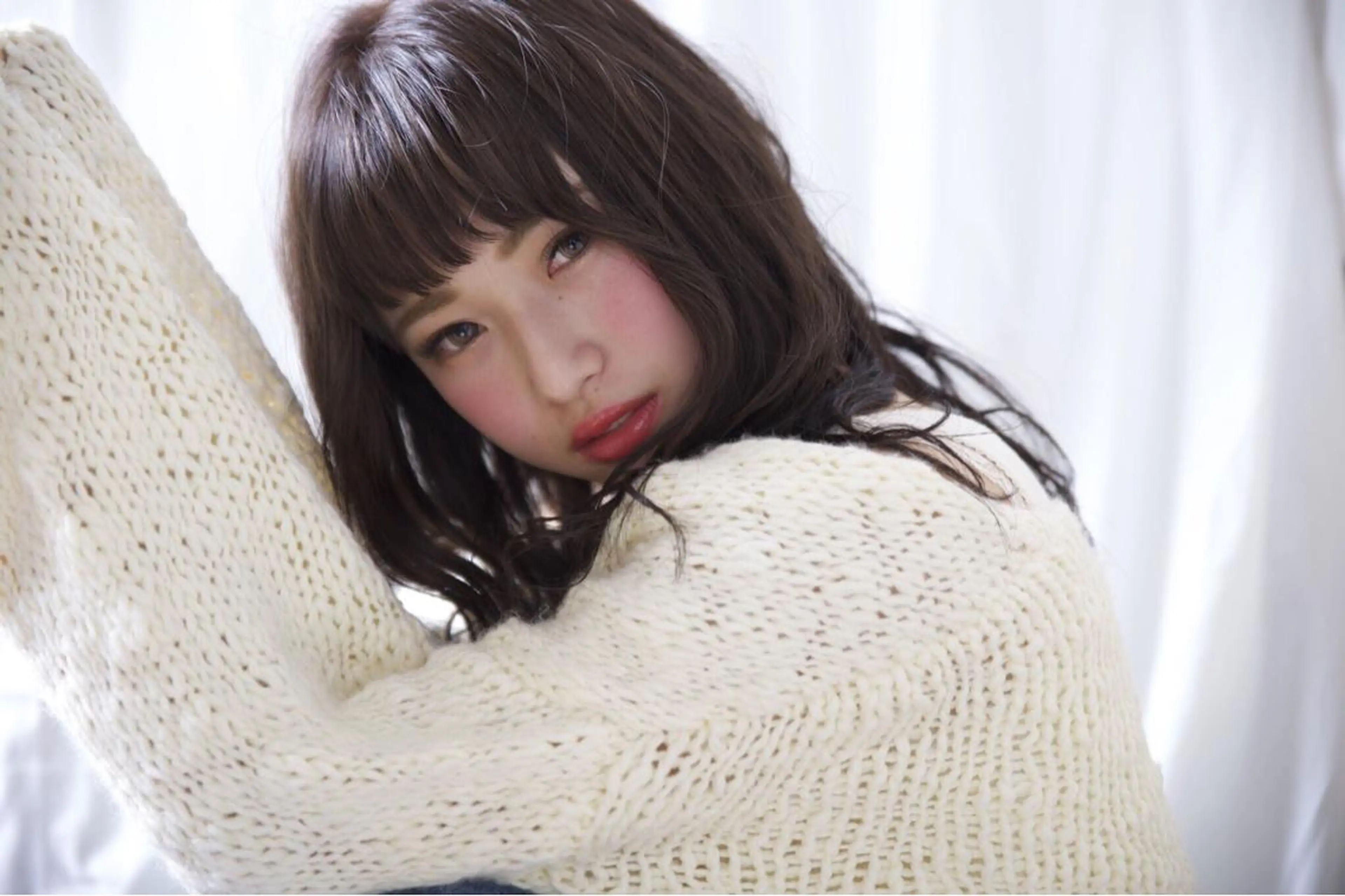 セミロング CHIC 岩下真衣のヘアスタイル