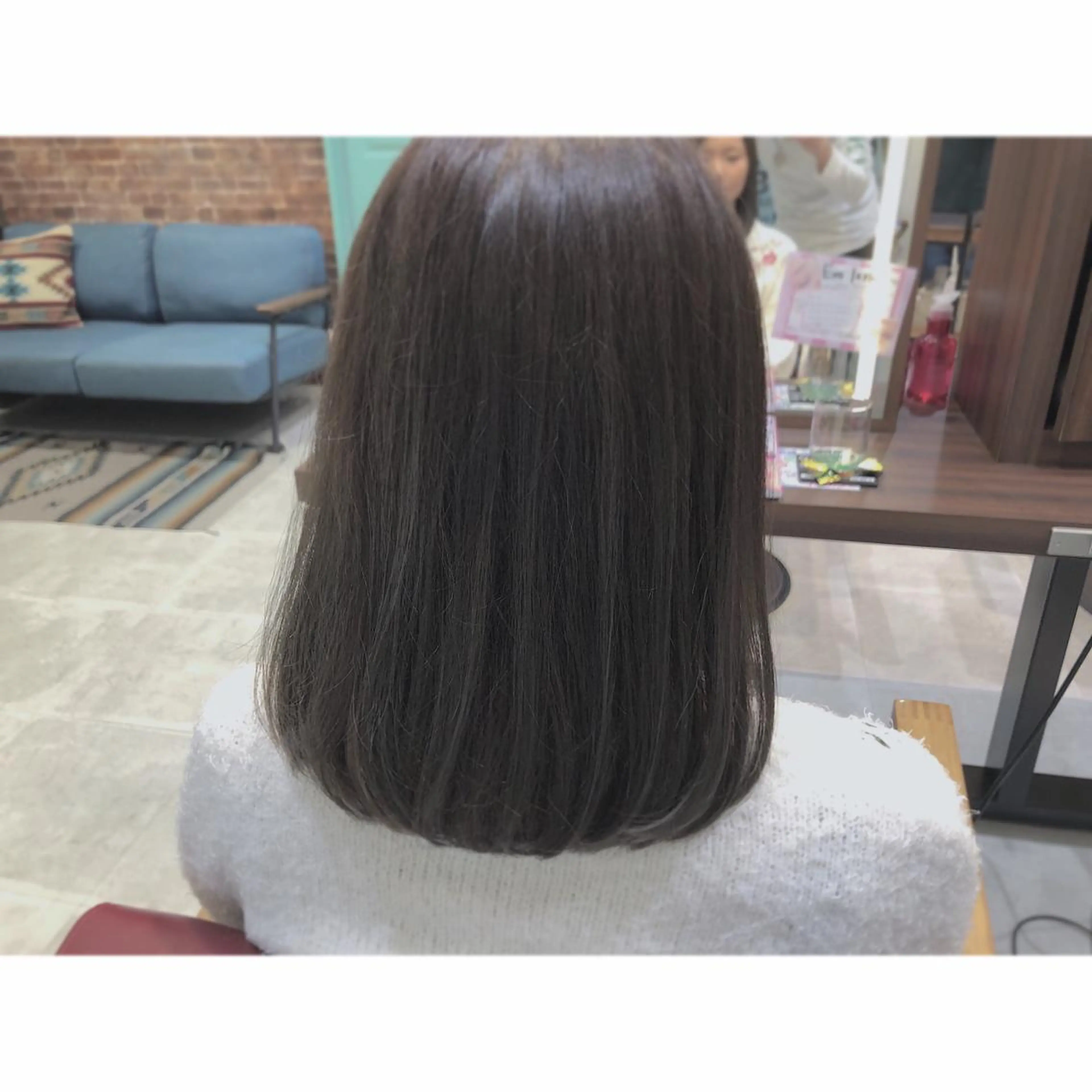 ミディアム カラー アッシュ なかの たくみのヘアスタイル