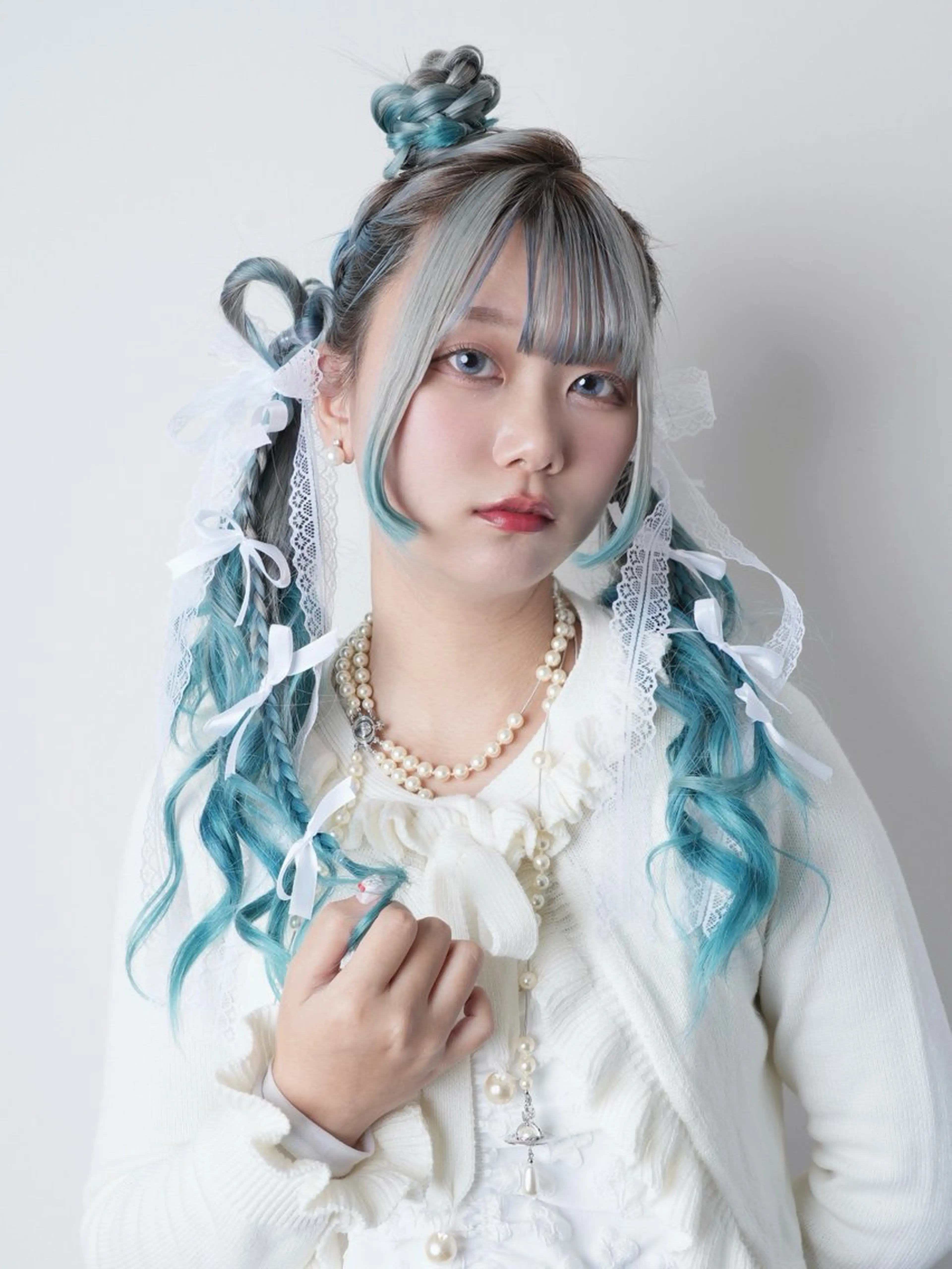 ヘアアレンジ 推し活専用 【派手髪】飯野ゆかりのヘアスタイル