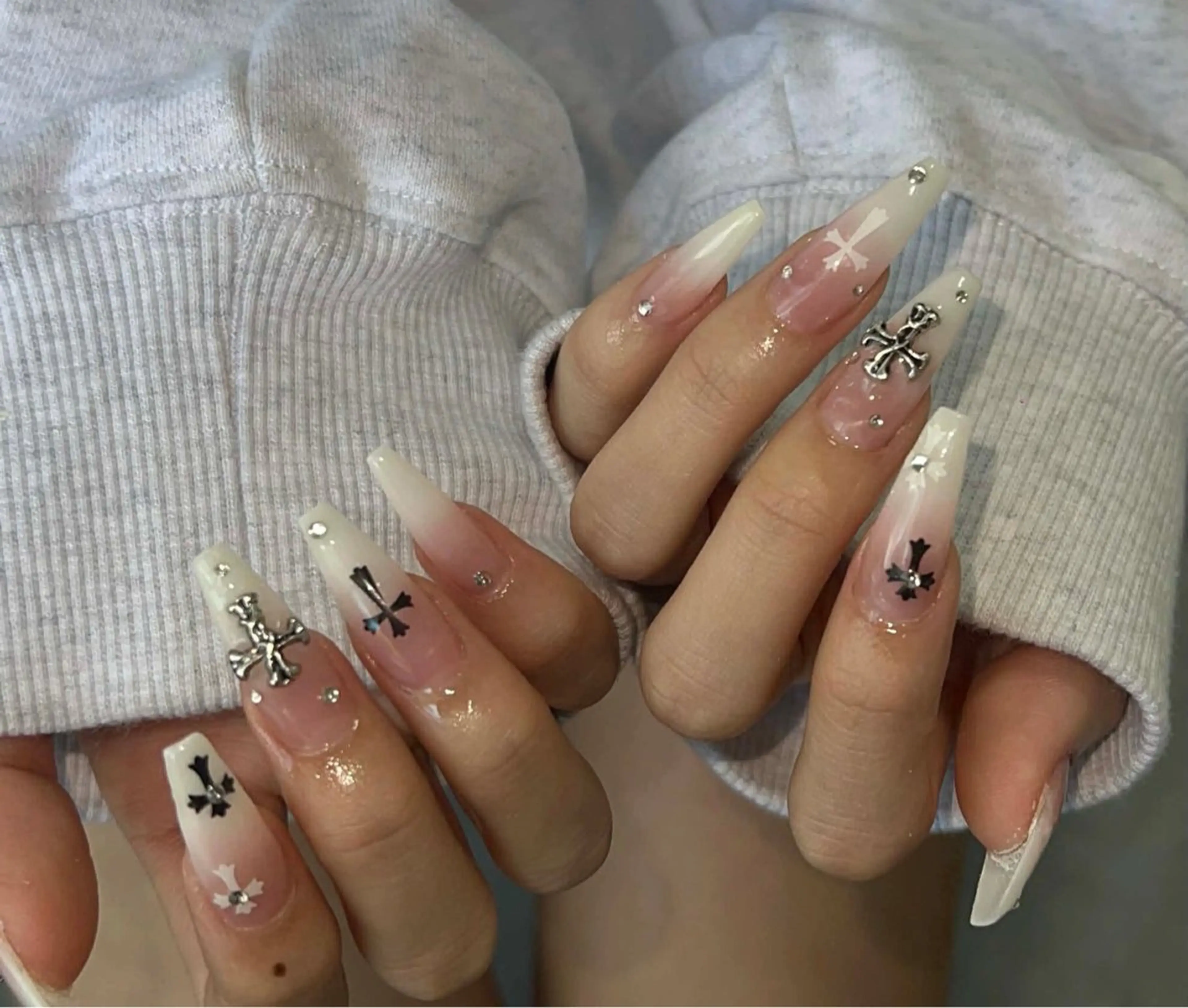 ネイル ハンドネイル Amee Nail Salonのネイルデザイン