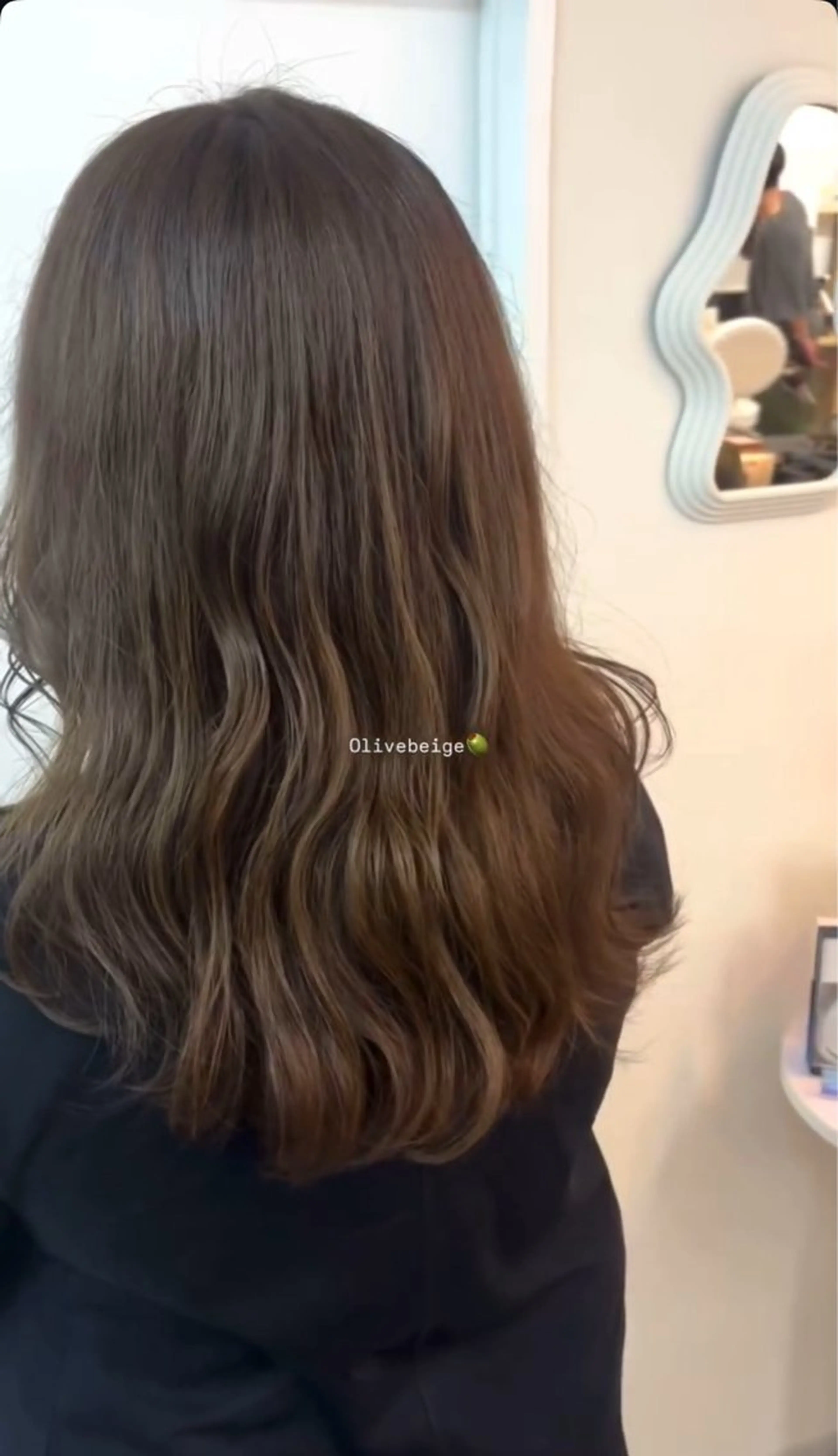 セミロング カラー 透明感カラー オリーブカラー ヘアカラー トリートメント Koharu🍓/ 透明感/艶髪のヘアスタイル