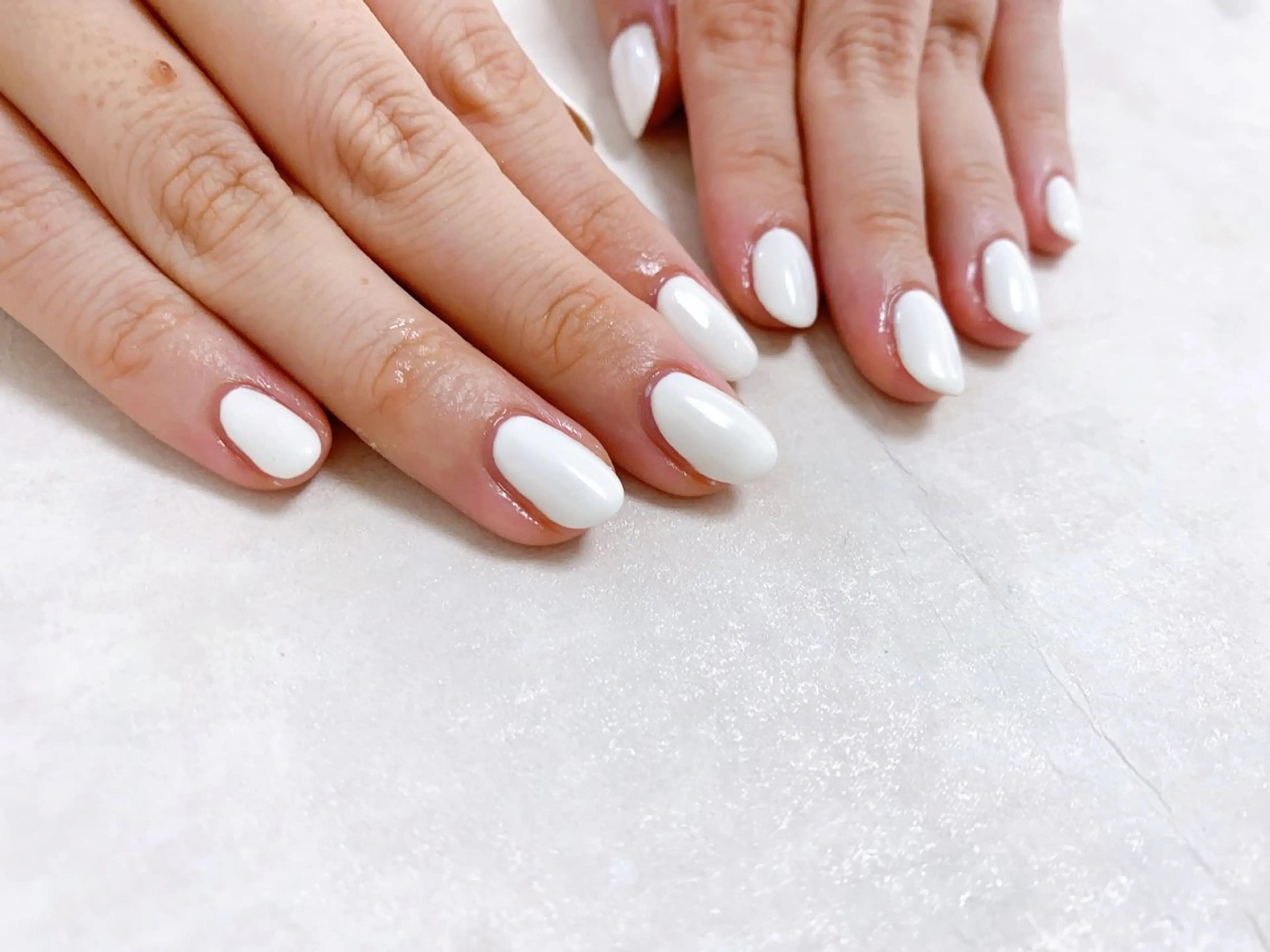 ネイル オーロラネイル フラワーネイル フットネイル フレンチネイル ジェルネイル mogunail &blowのネイルデザイン