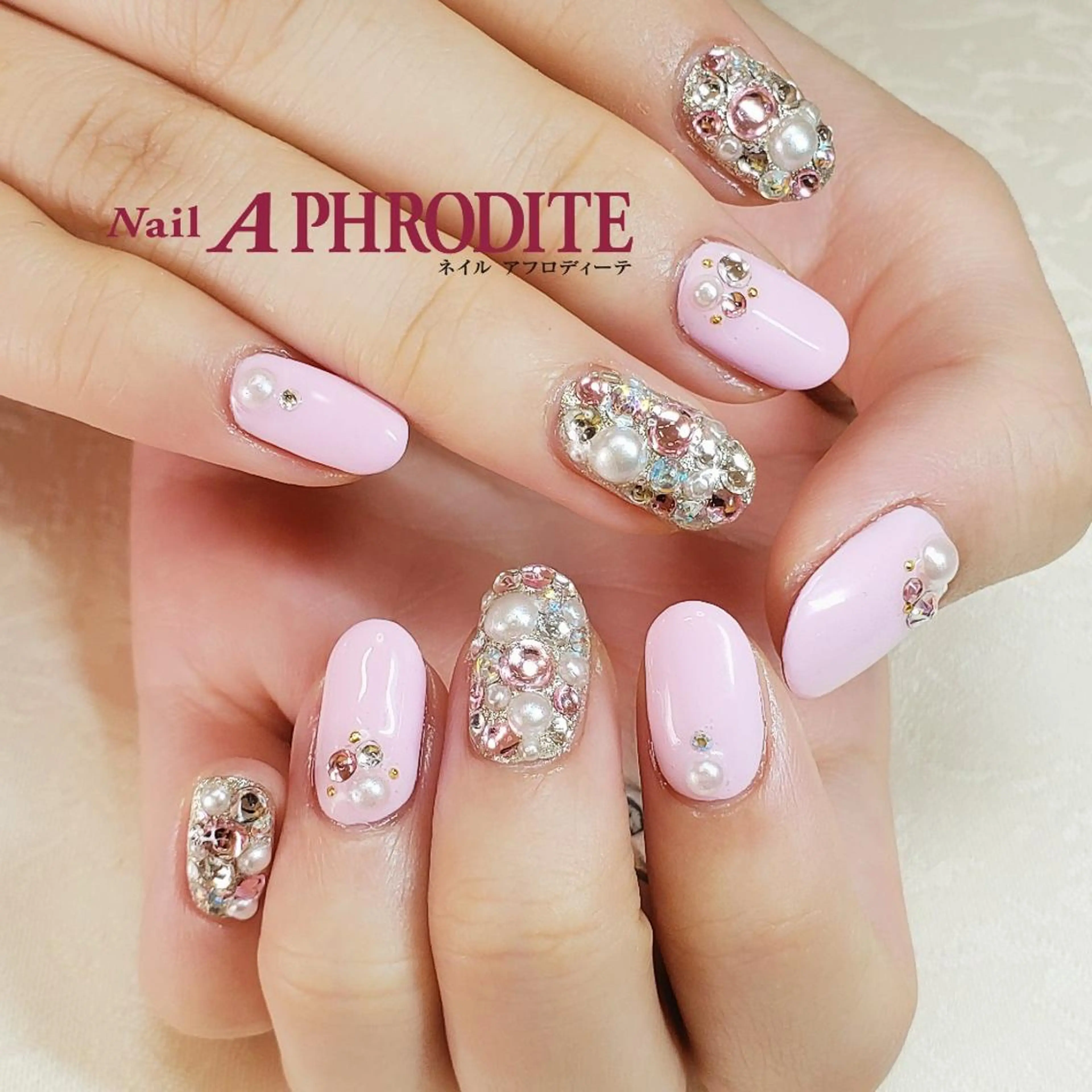 ネイル 成人式 Nail  Aphroditeのネイルデザイン
