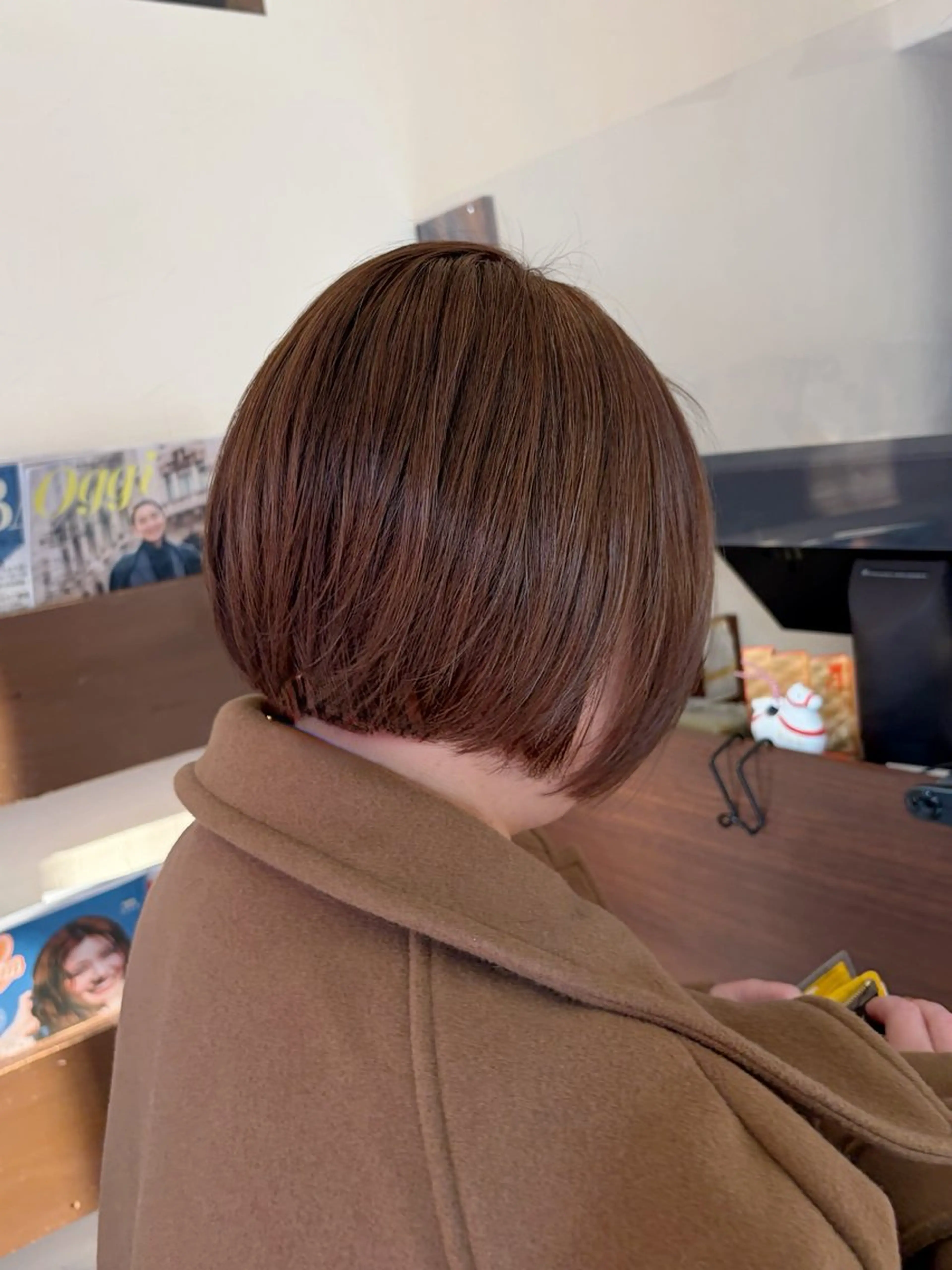 ミディアム カラー ベージュカラー ボブ カット ヘアカラー トリートメント Aphrodite 横手 亜紀のヘアスタイル