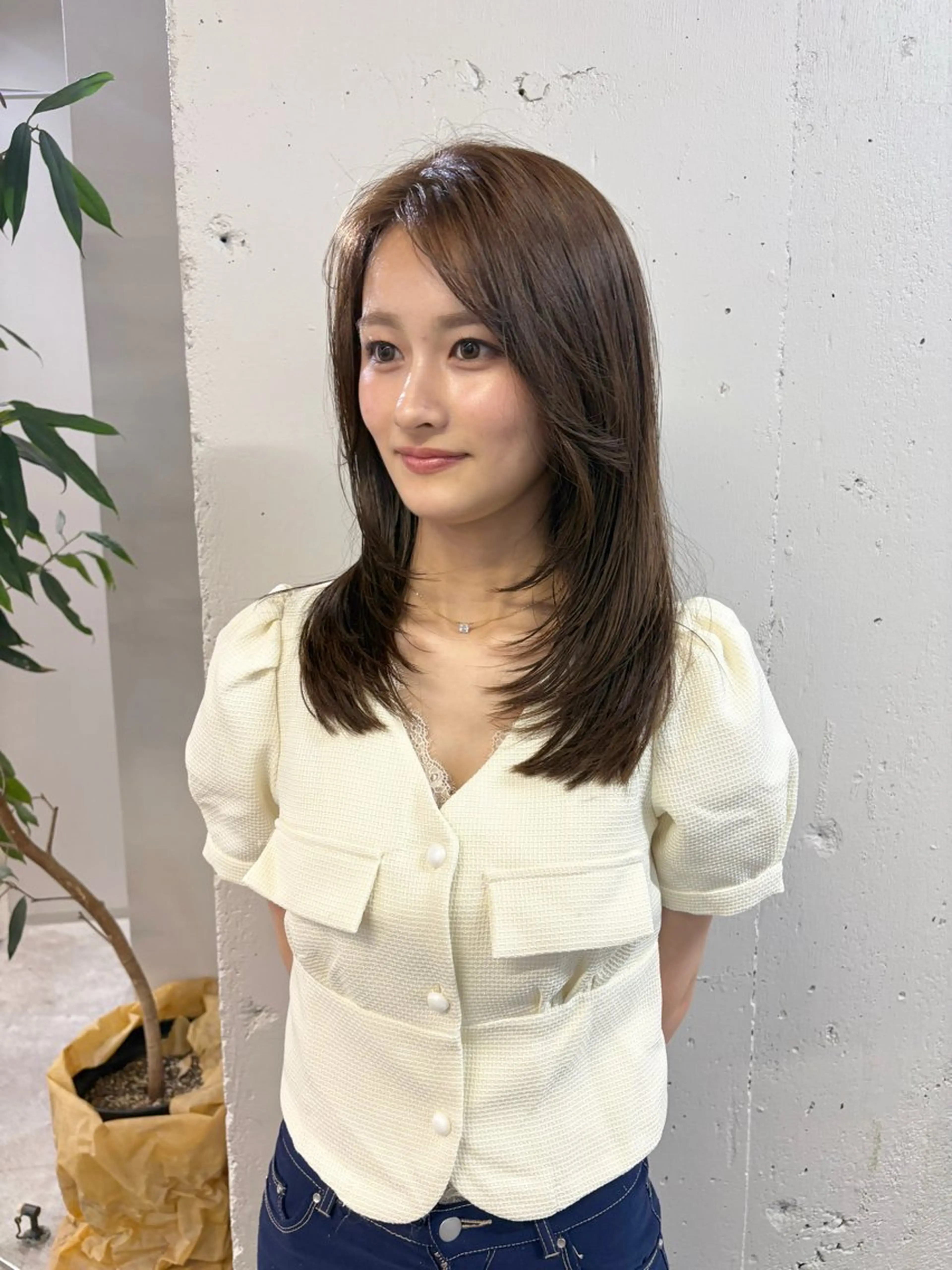 セミロング カット ヘアカラー ハッシュカット🎀 レイヤーカットのヘアスタイル