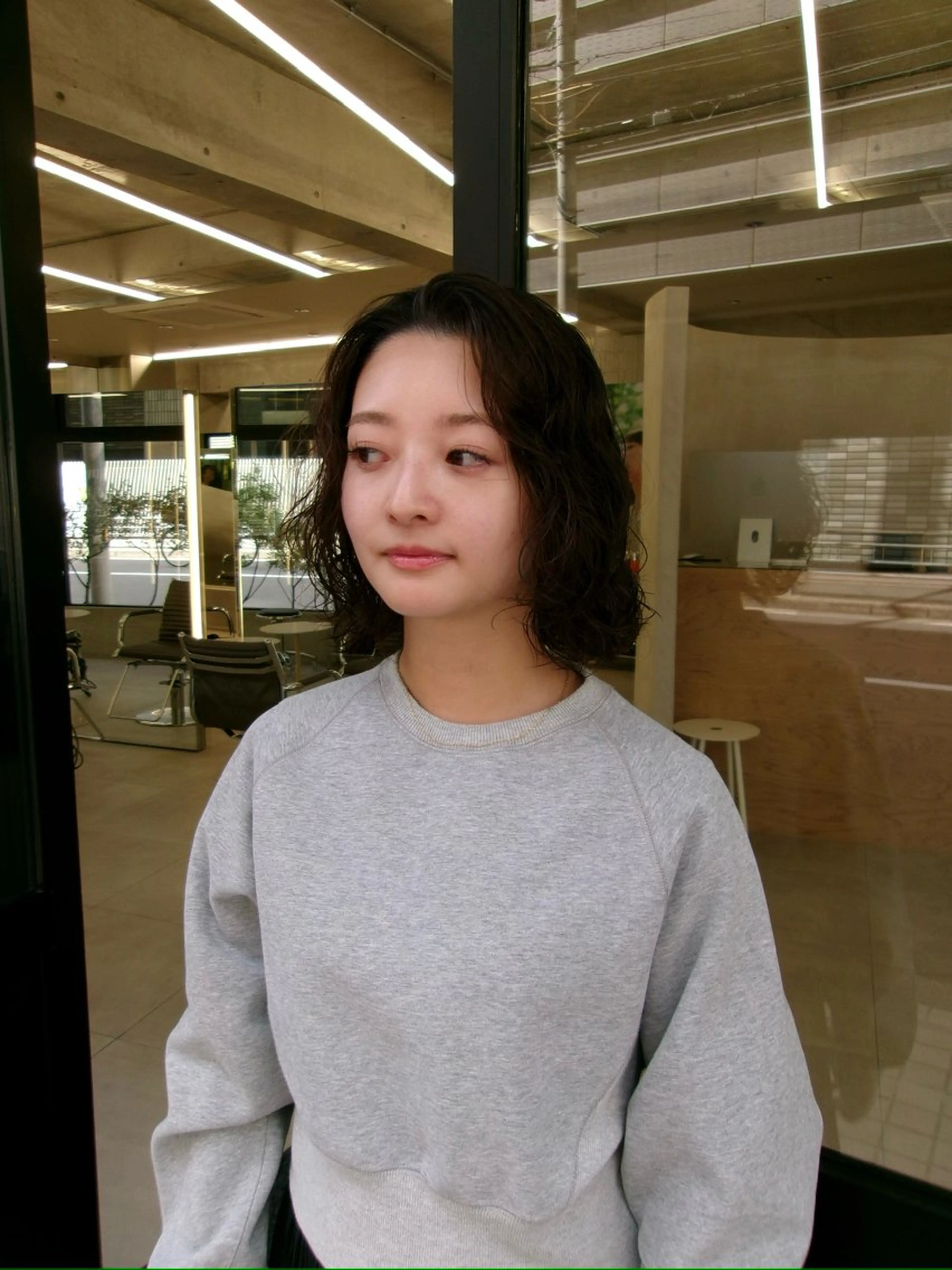 ミディアム パーマ カット パーマ トリートメント MIES amane(アマネ)のヘアスタイル