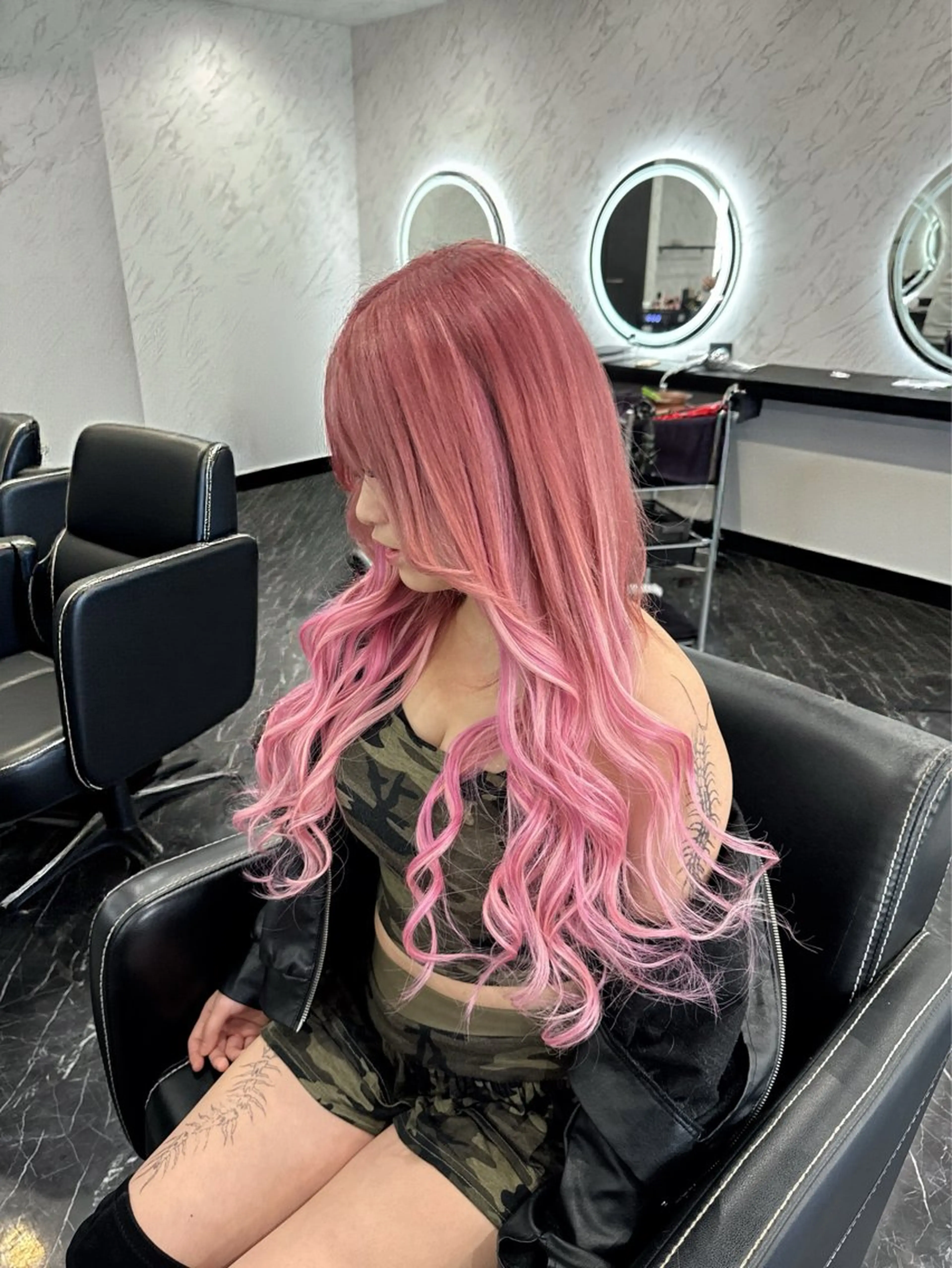 ロング stylist Momoのヘアスタイル