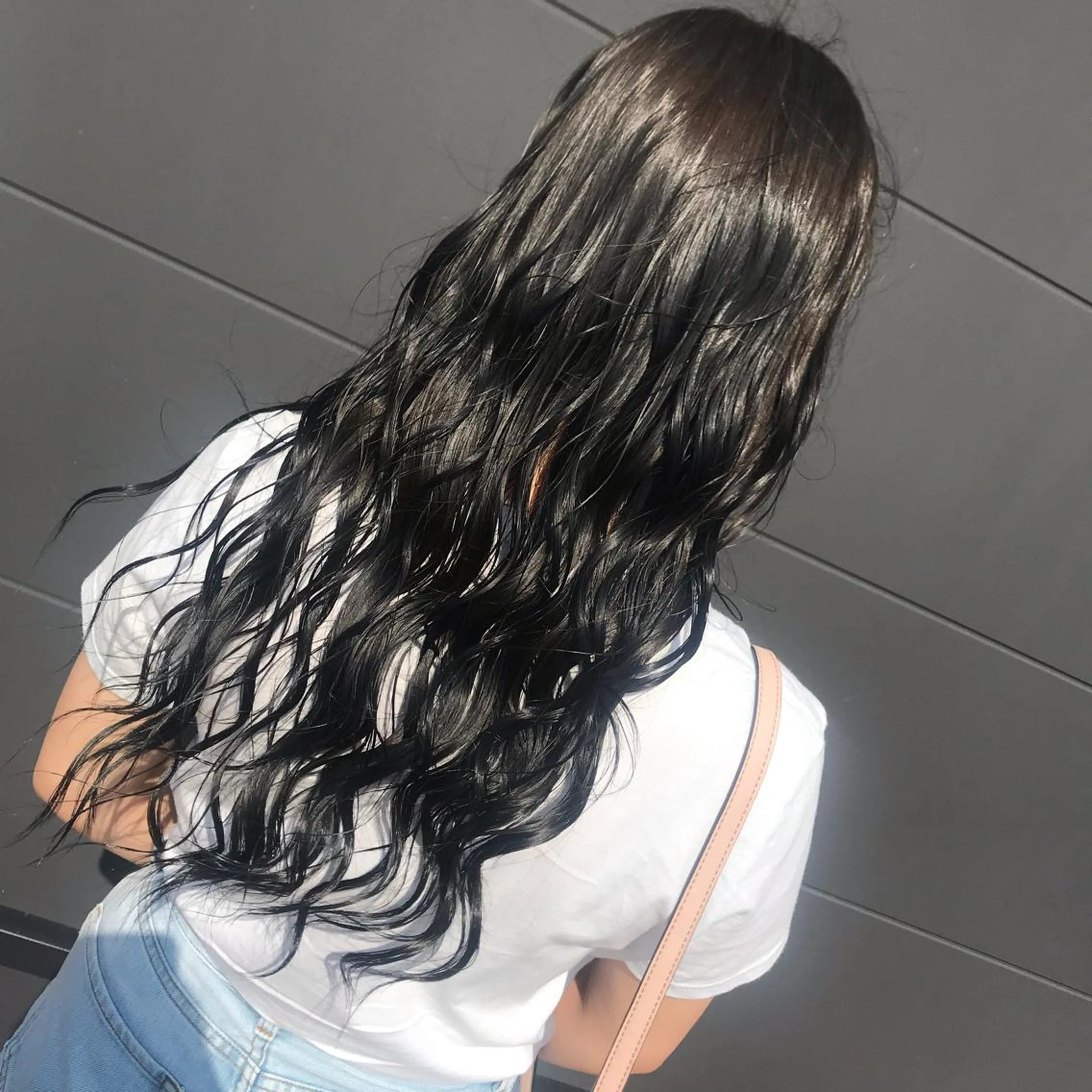 ロング カラー アッシュ アッシュグレー アッシュグレージュ ダークアッシュ グレージュ 茂木 結希のヘアスタイル